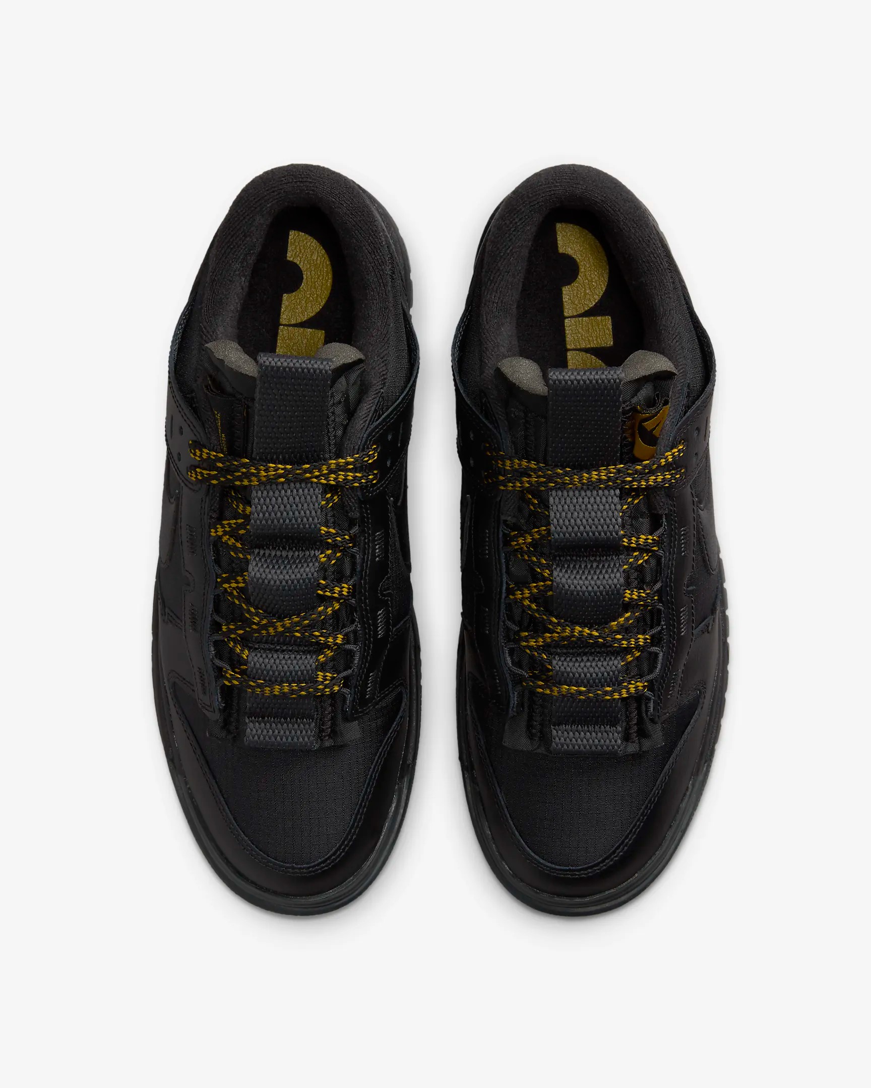 Nike Jumbo Dunk Low“Black/Metallic Gold”