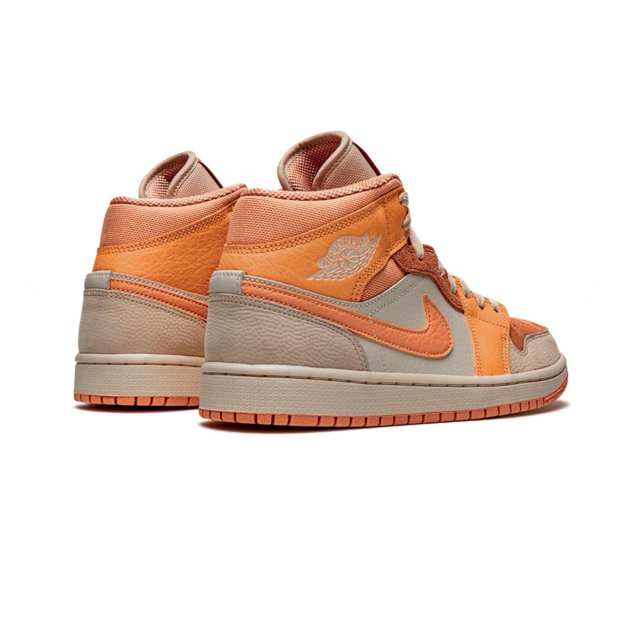 AIR JORDAN 1 MID WMNS "APRICOT"