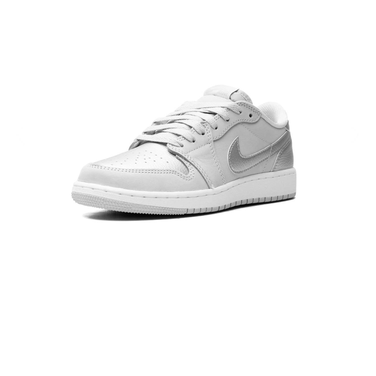 JORDAN 1 LOW OG  "METALLIC SILVER"