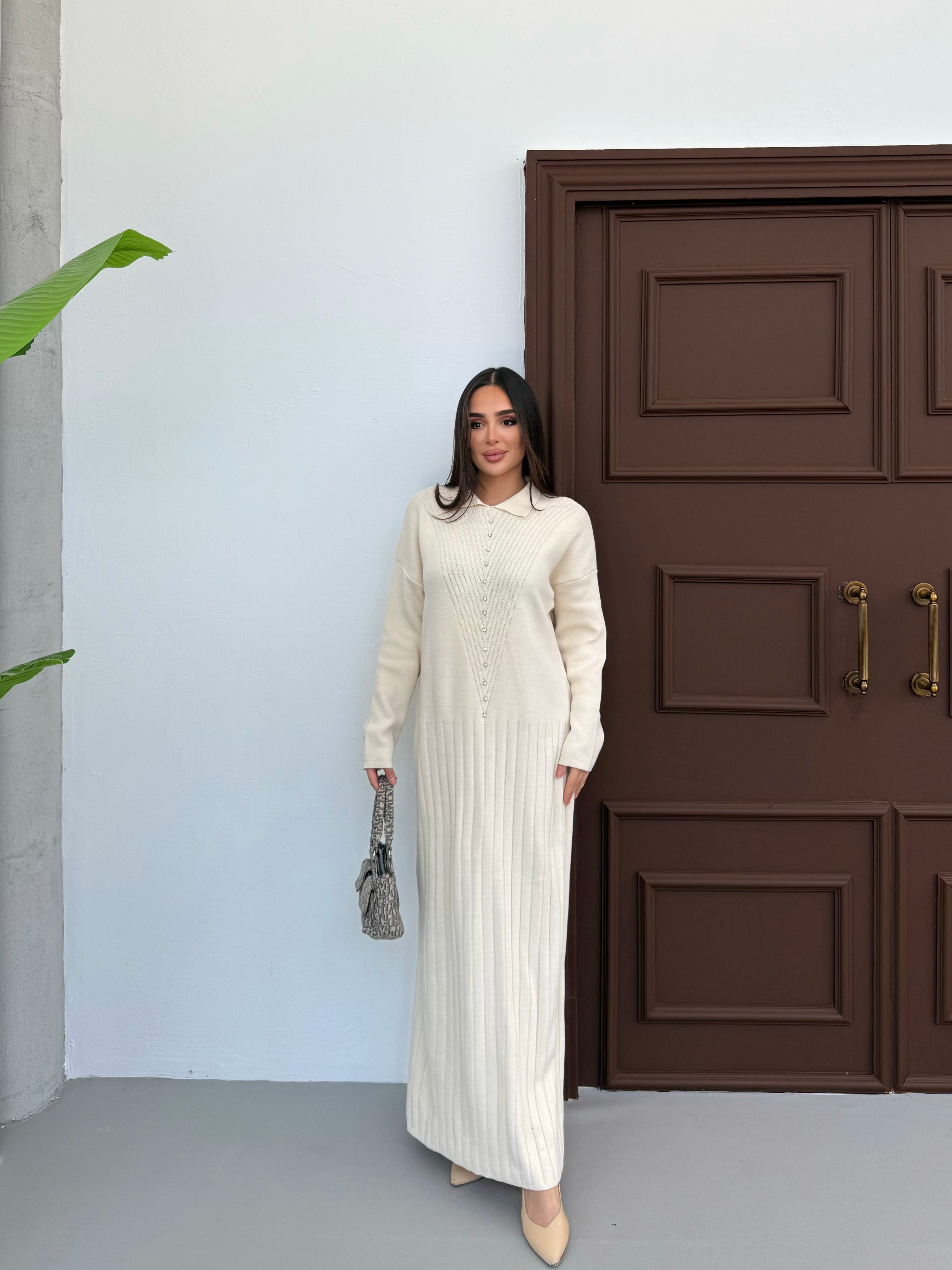 Taşlı Yakalı Elbise