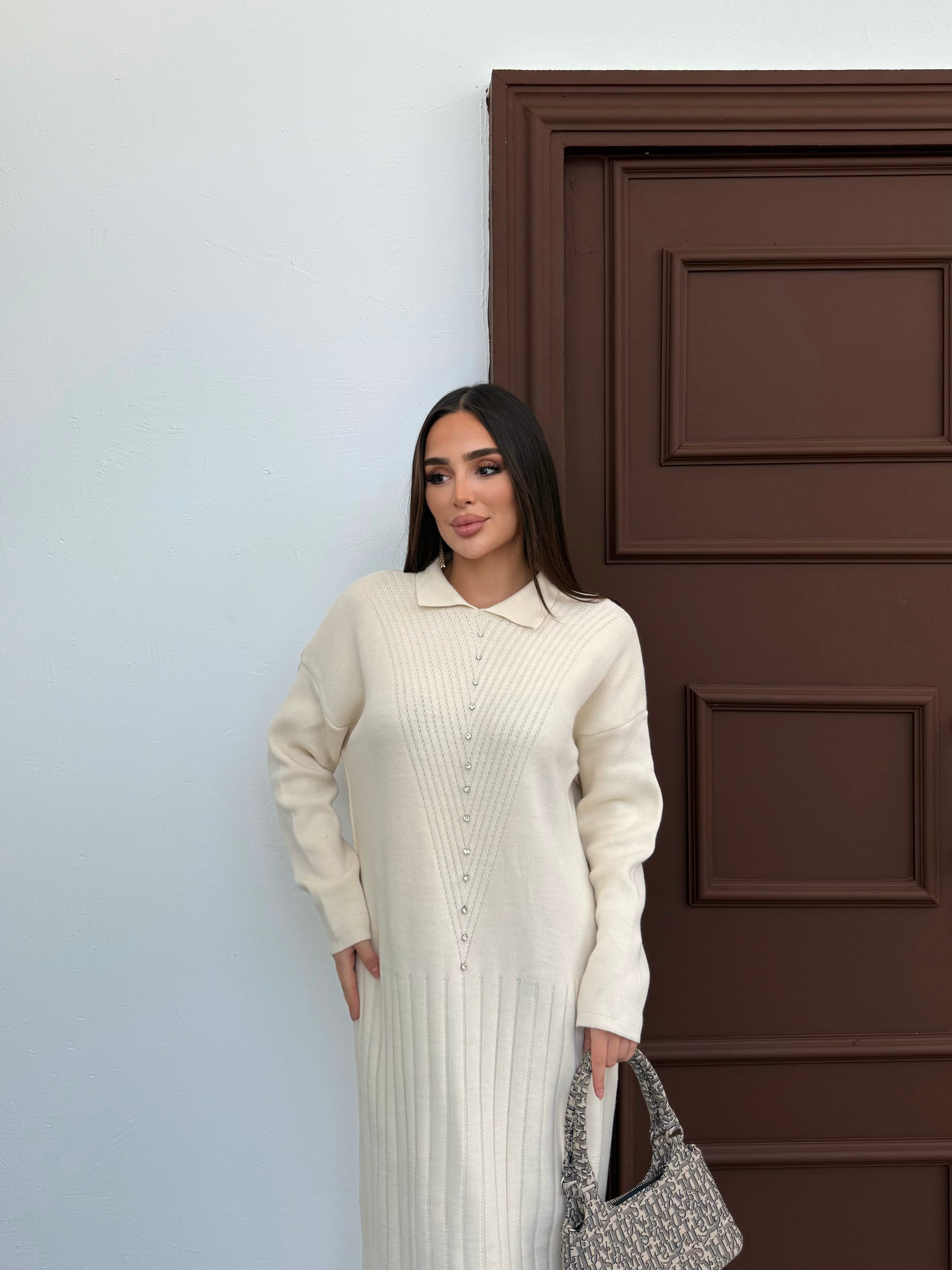 Taşlı Yakalı Elbise