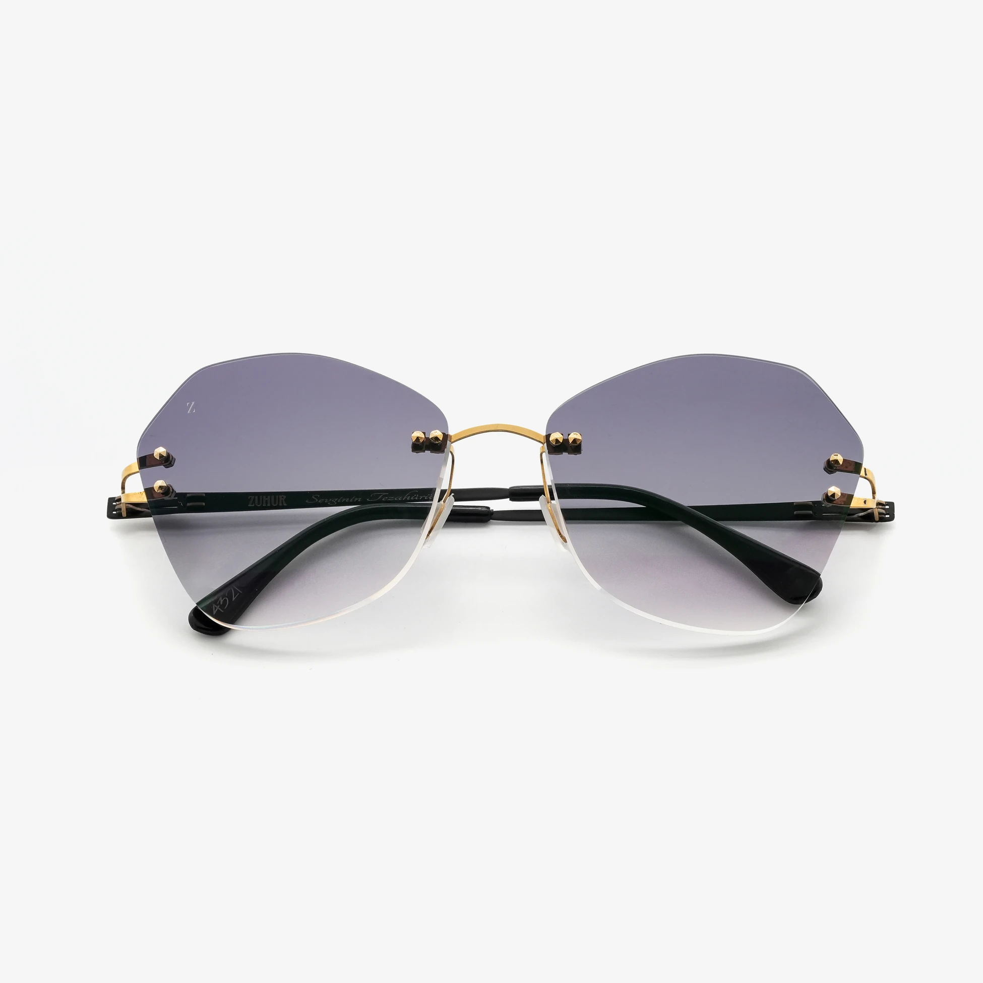 Nevâ – El Yapımı Kişiye Özel Kadın Güneş Gözlüğü