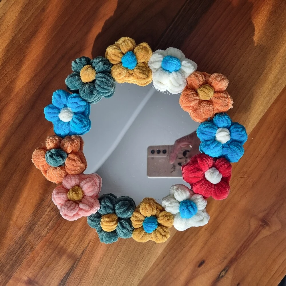 Pofuduk Çiçekli Dekorasyon Pleksi Ayna