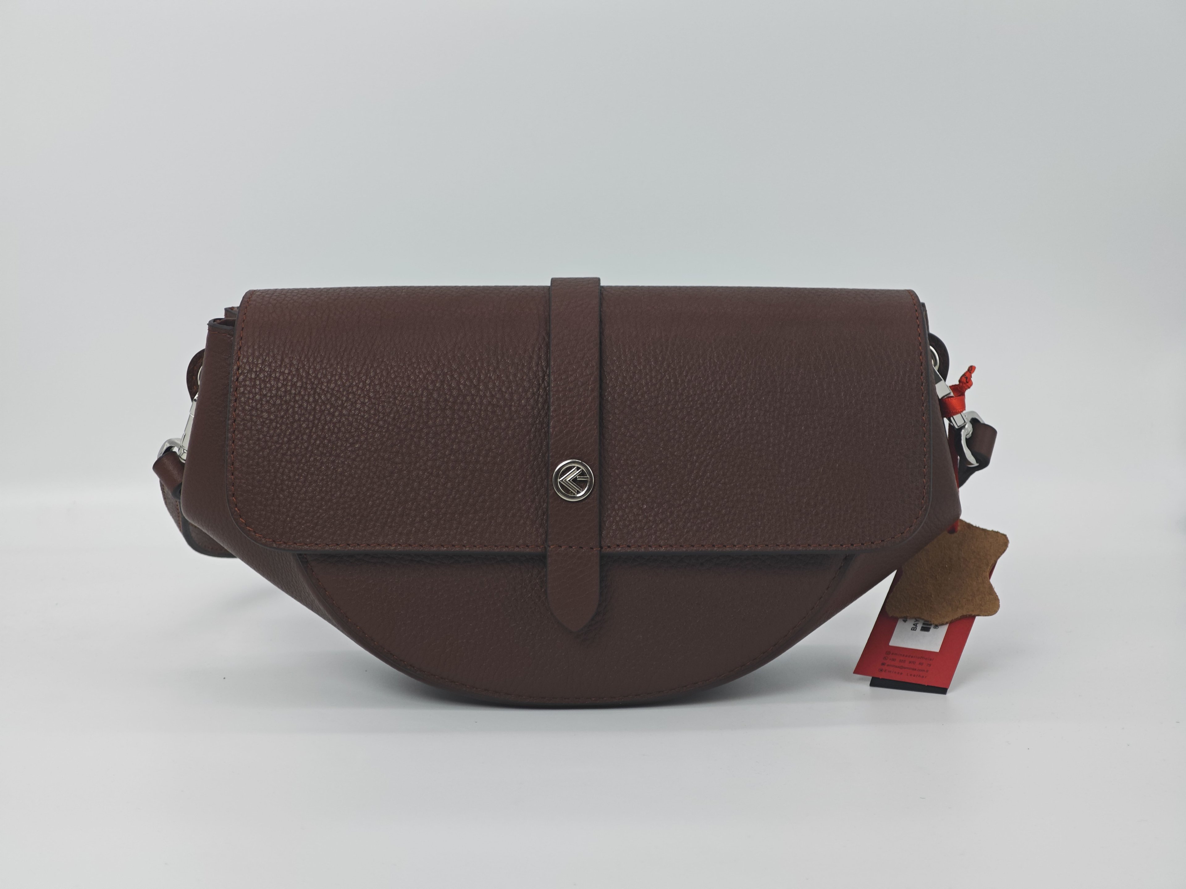 Bolso de cuero marrón, con correa para el hombro y múltiples compartimentos - 40436 Cuero genuino