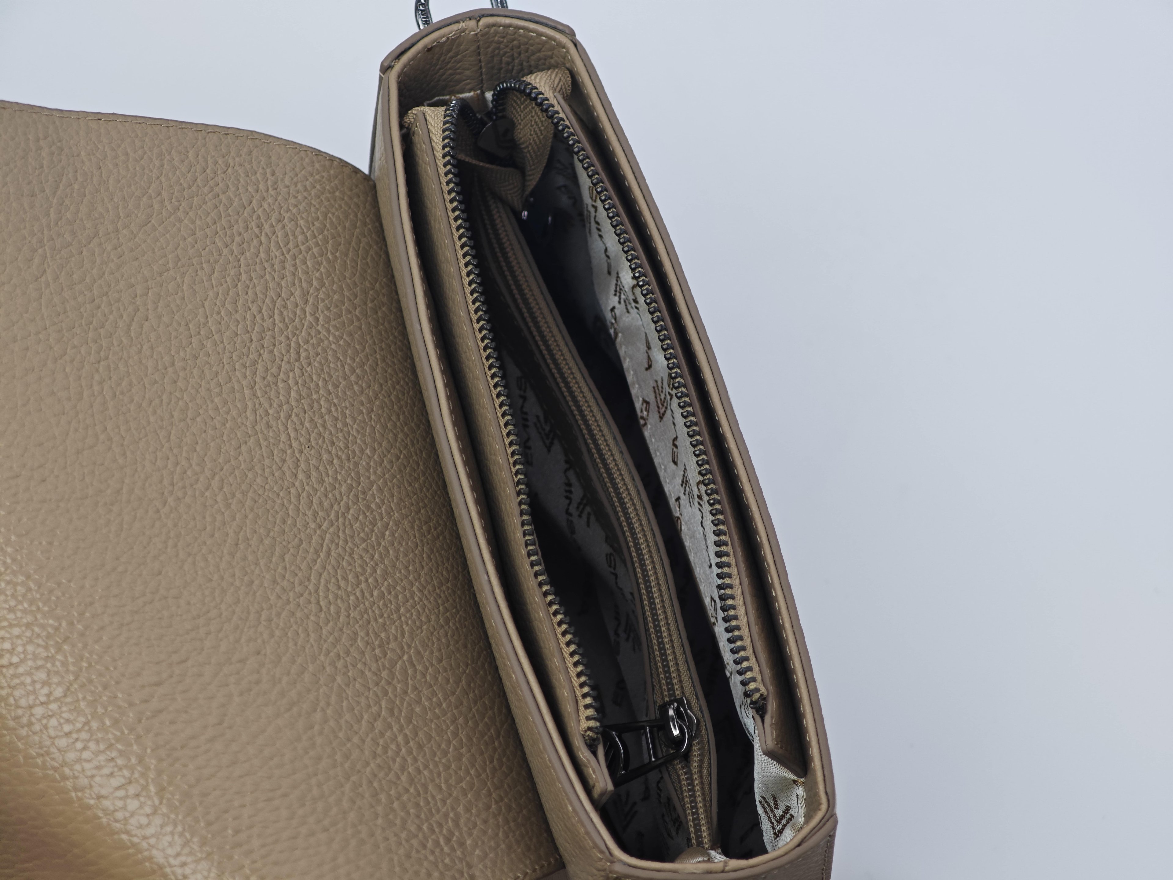 Beige Color Sporty Leather Bag – Genuine Leather, Shoulder Strap – 40260