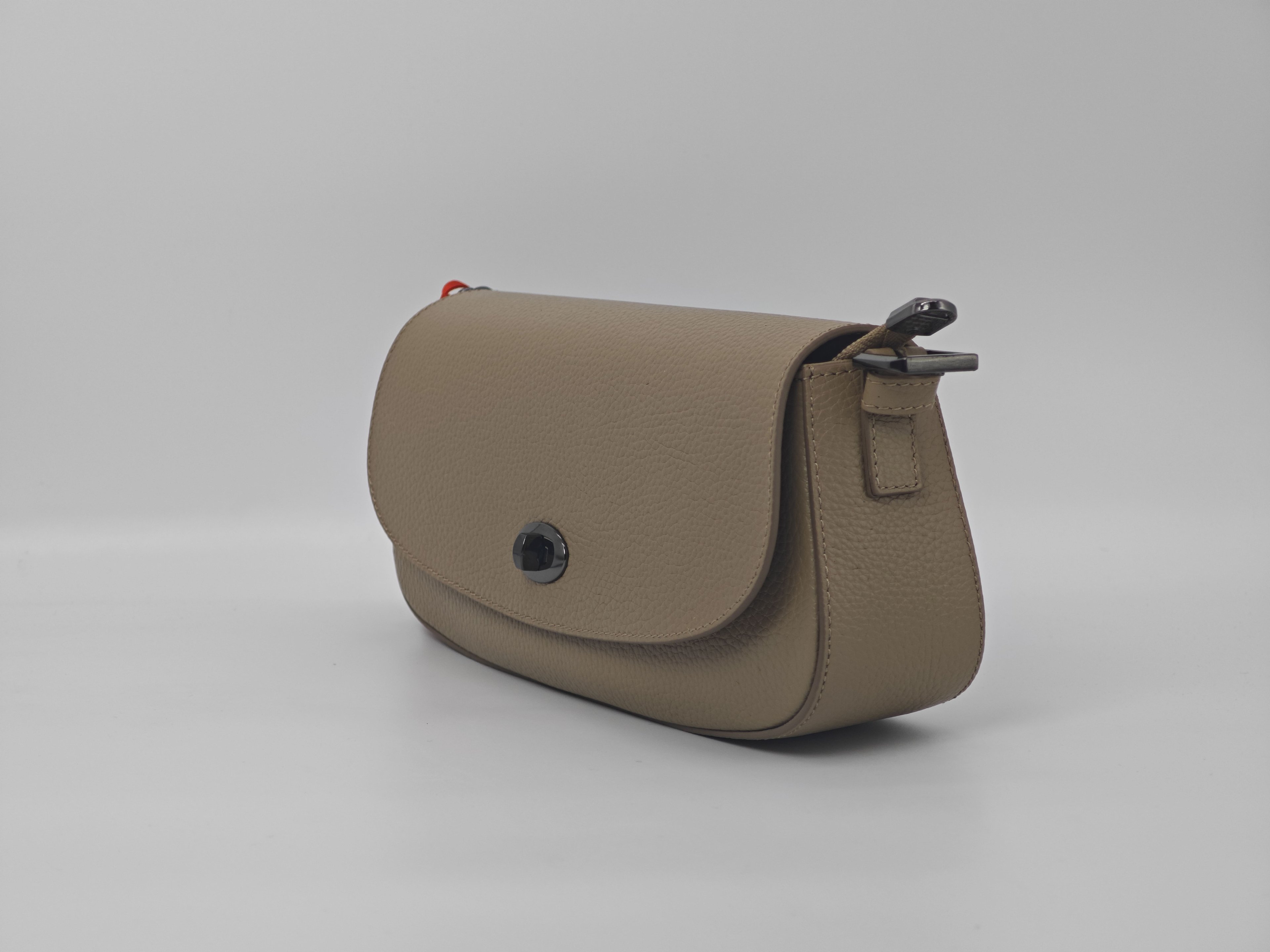Bolso de Cuero Color Visón - Cuero Auténtico con Correa para el Hombro y Accesorio de Cadena, Cuero Auténtico 40438