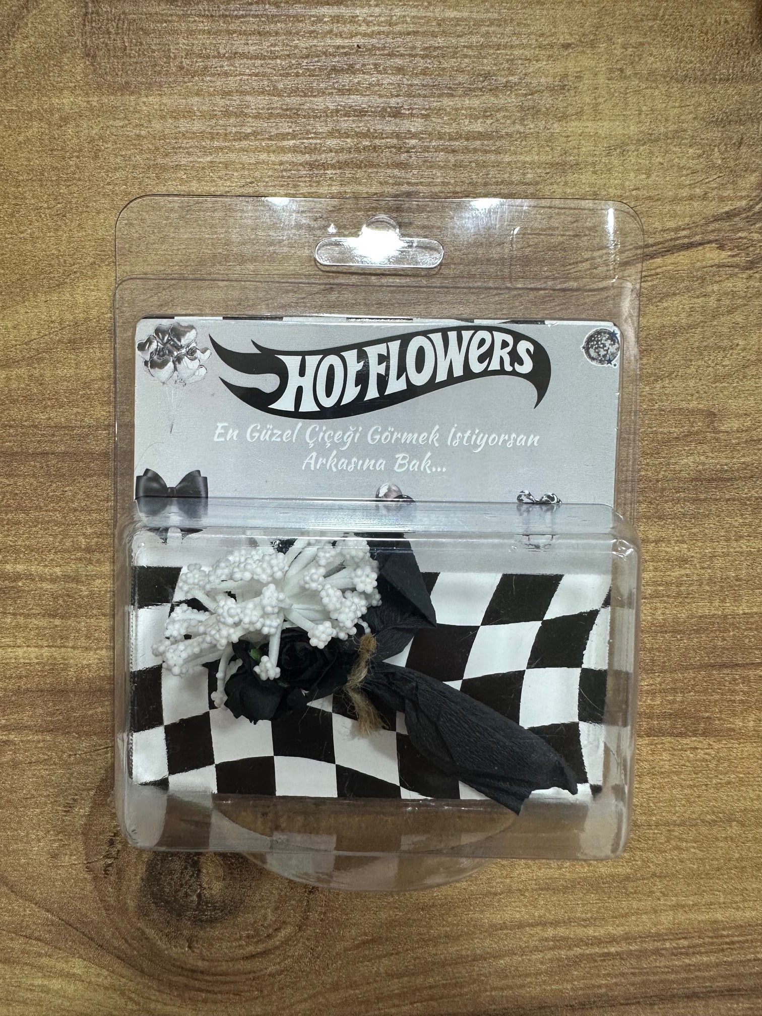 Hot Flowers Siyah Beyaz