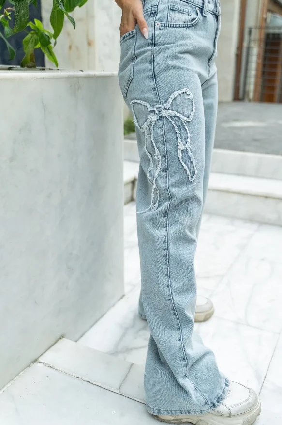 Kurdele Parçalı Mavi Yıkamalı Baggy Jean
