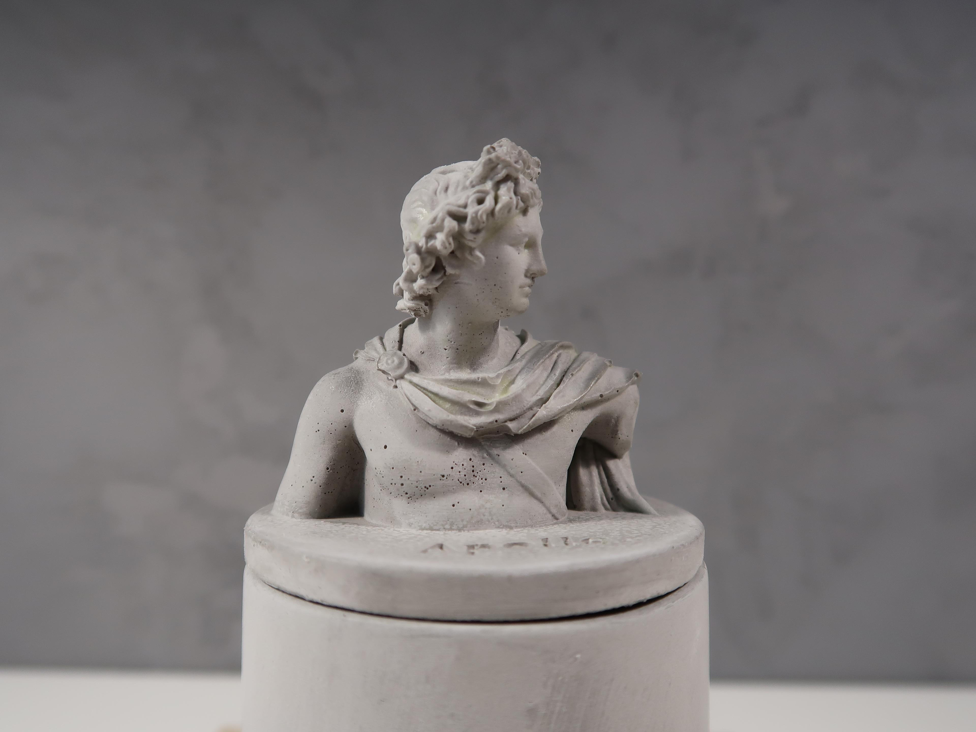 Apollo Sculpture Scented Candle 