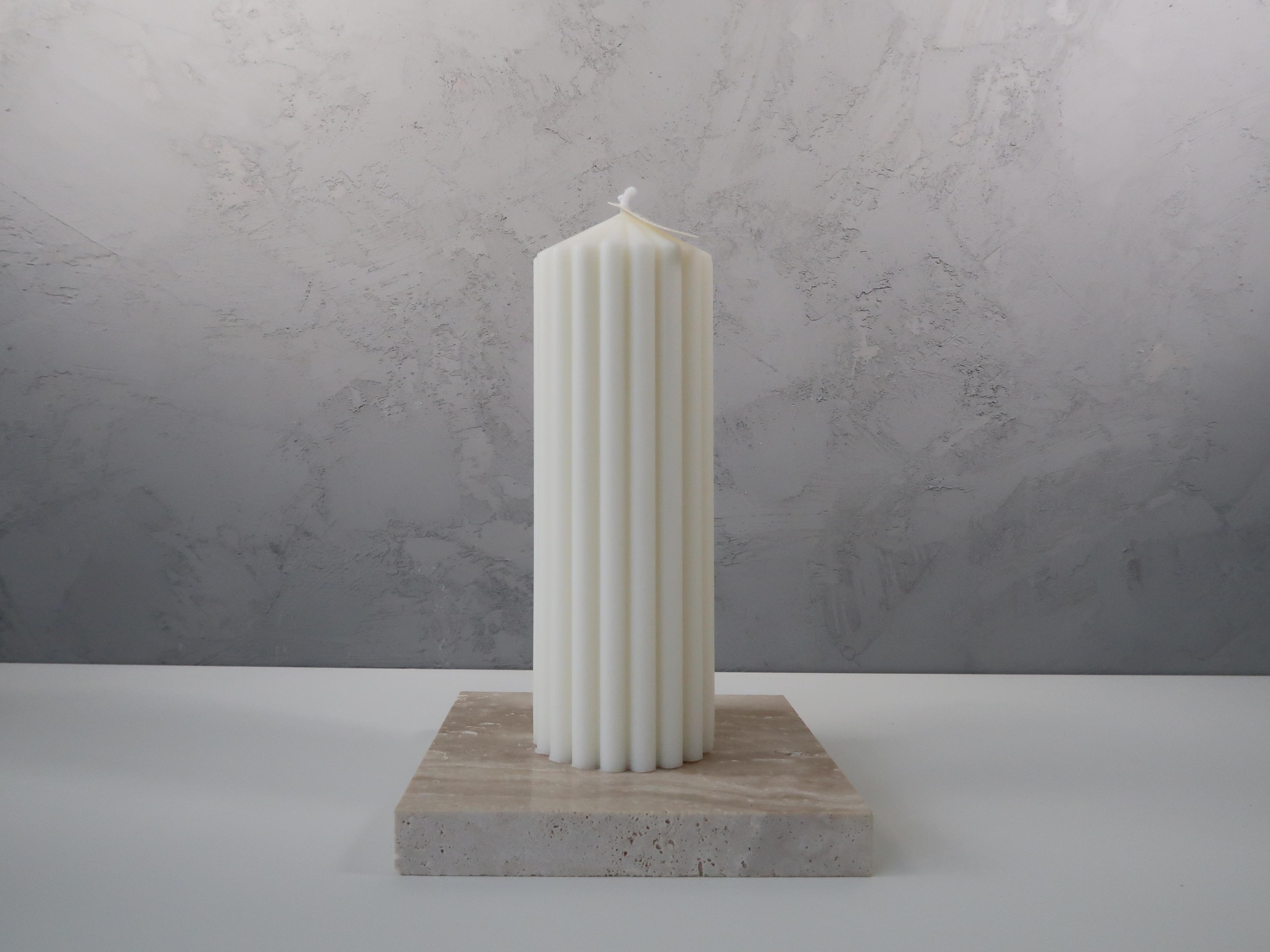 Ribbed Thick Candle 