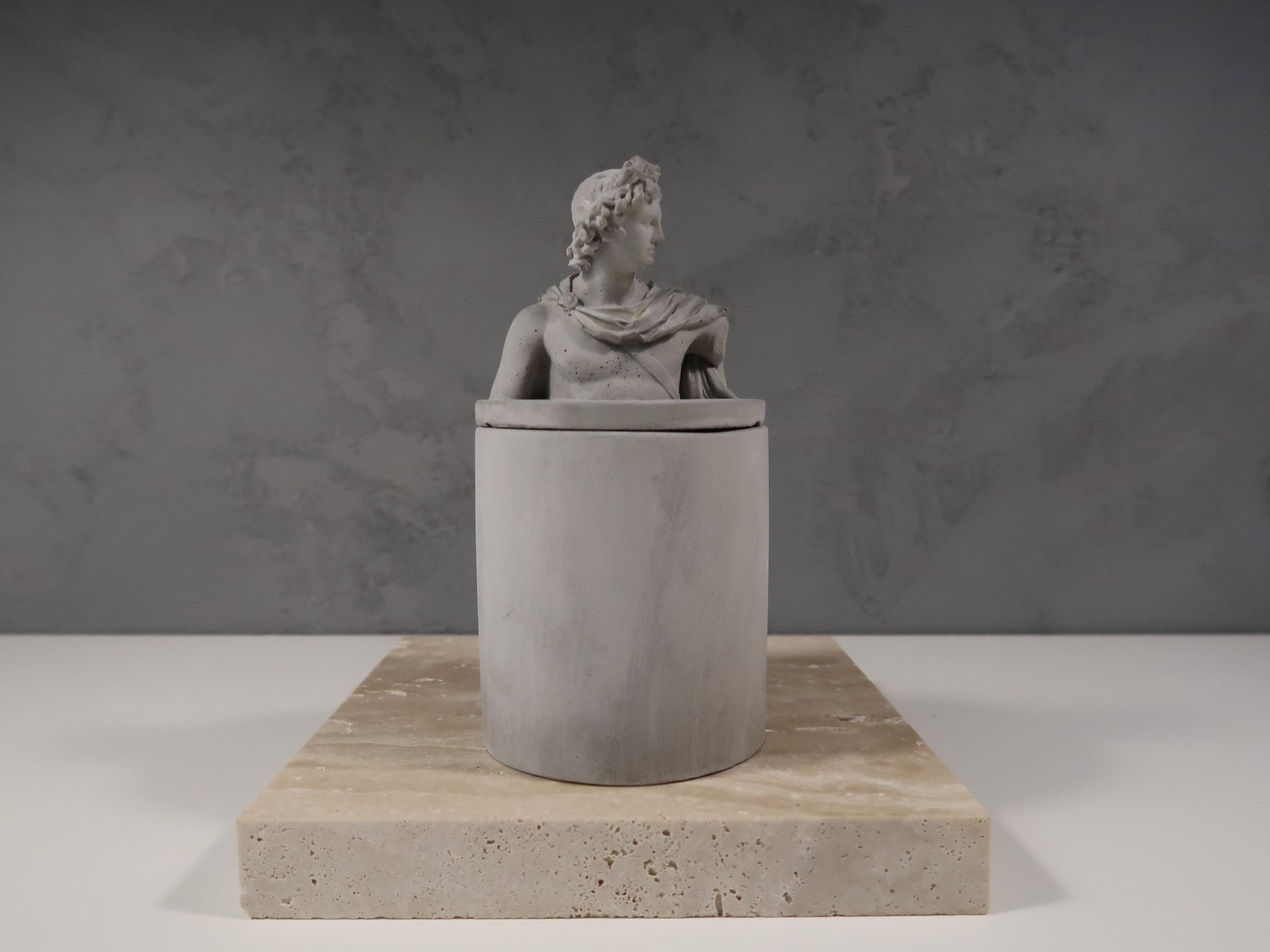 Apollo Sculpture Scented Candle 