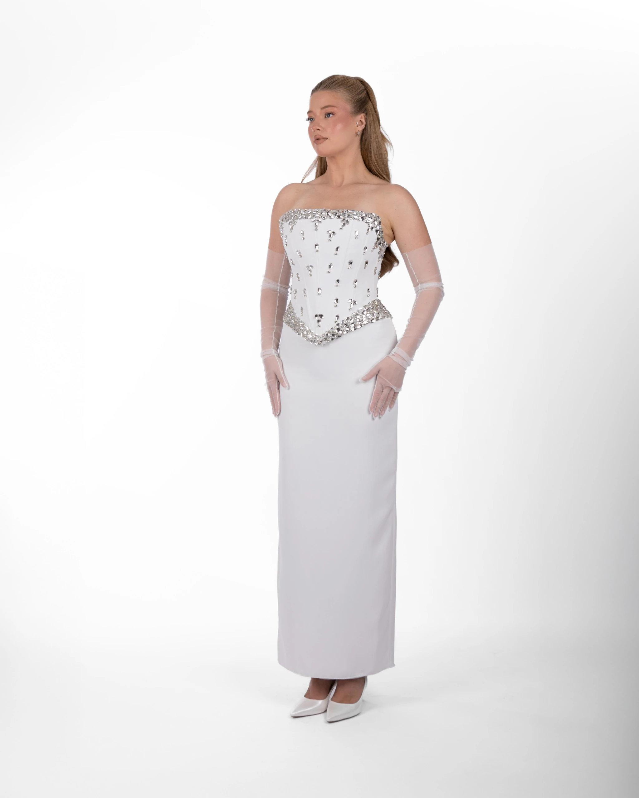 Kaus Beyaz - Taş Detaylı Korse Formlu Modern Tasarım