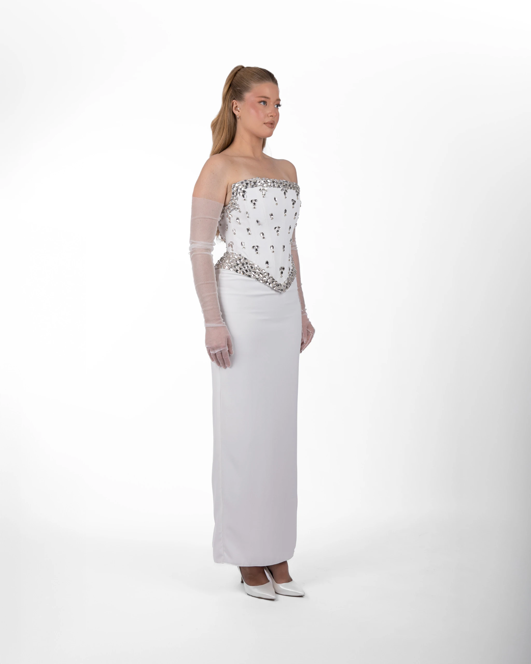 Kaus Beyaz - Taş Detaylı Korse Formlu Modern Tasarım