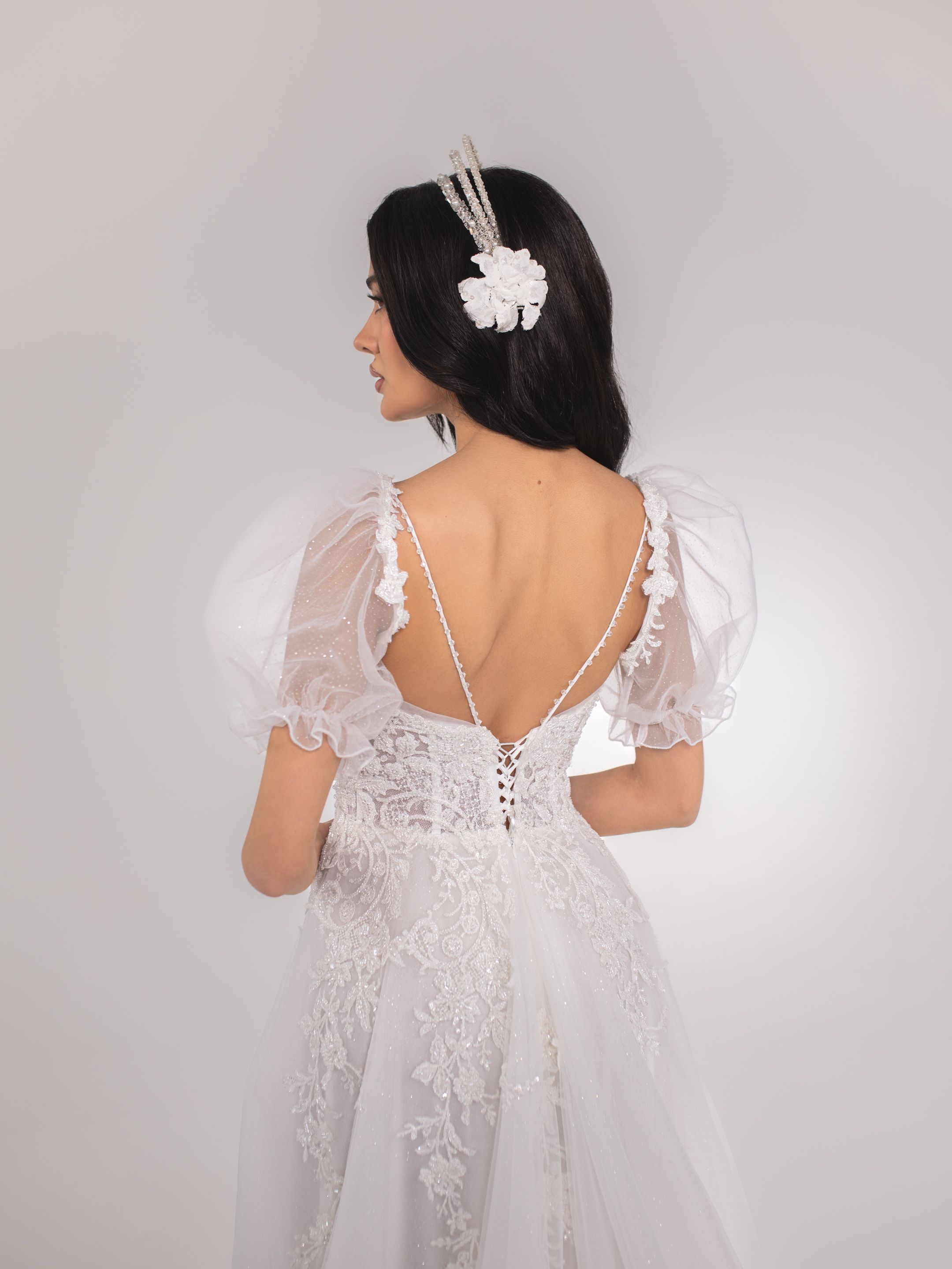 Victoria – Kabartmalı Kollu Dantel Prenses Model Gelinlik 