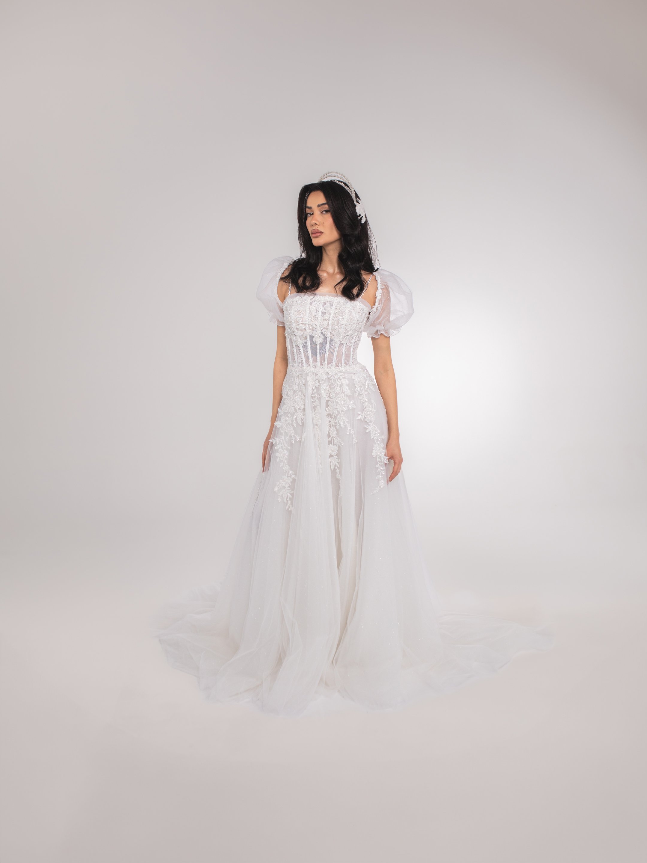 Victoria – Kabartmalı Kollu Dantel Prenses Model Gelinlik 