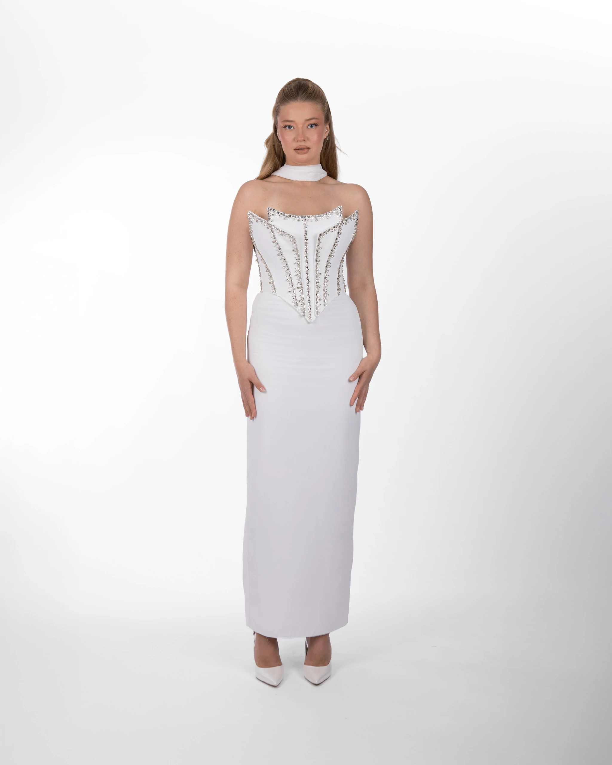 Avi – Taş Detaylı Korse Formlu, Zarif Beyaz Tasarım