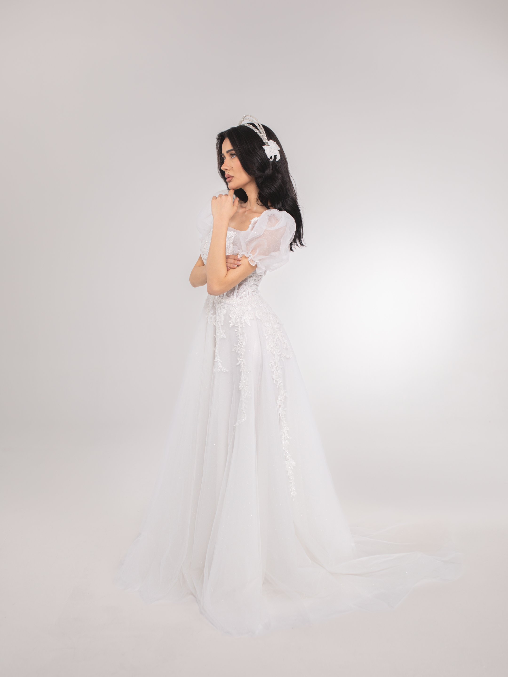 Victoria – Kabartmalı Kollu Dantel Prenses Model Gelinlik 