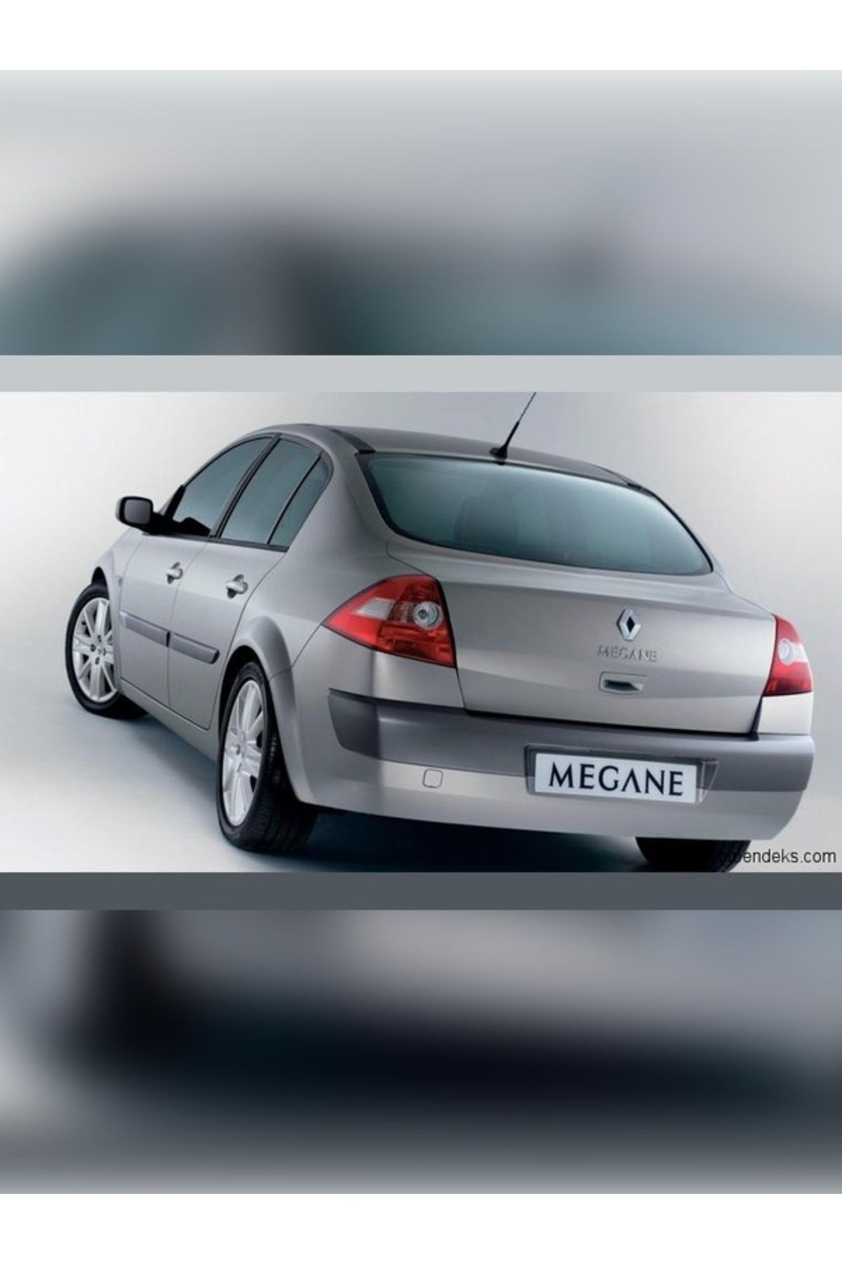 MEGANE 2 SEDAN PANDİZOT KABARTMALI OVAL  BAGAJ RAFI