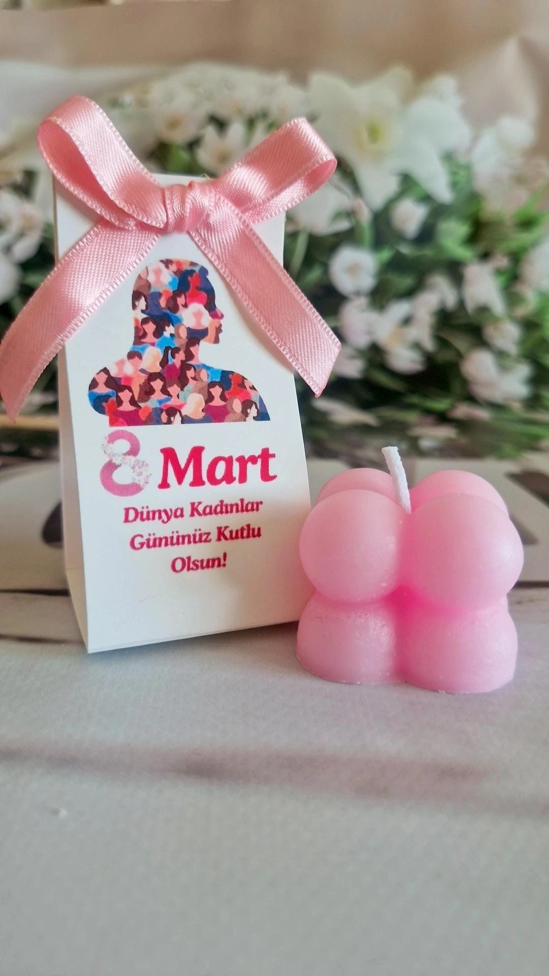 8 MART DÜNYA KADINLAR GÜNÜ BUBBLE MUM