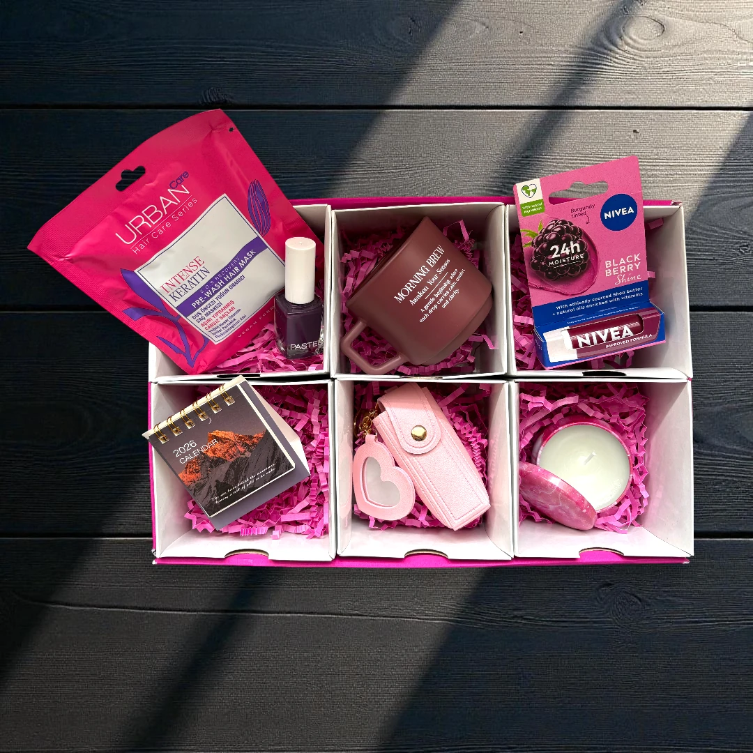 Pembe Yılbaşı Hediye Kutusu main variant image