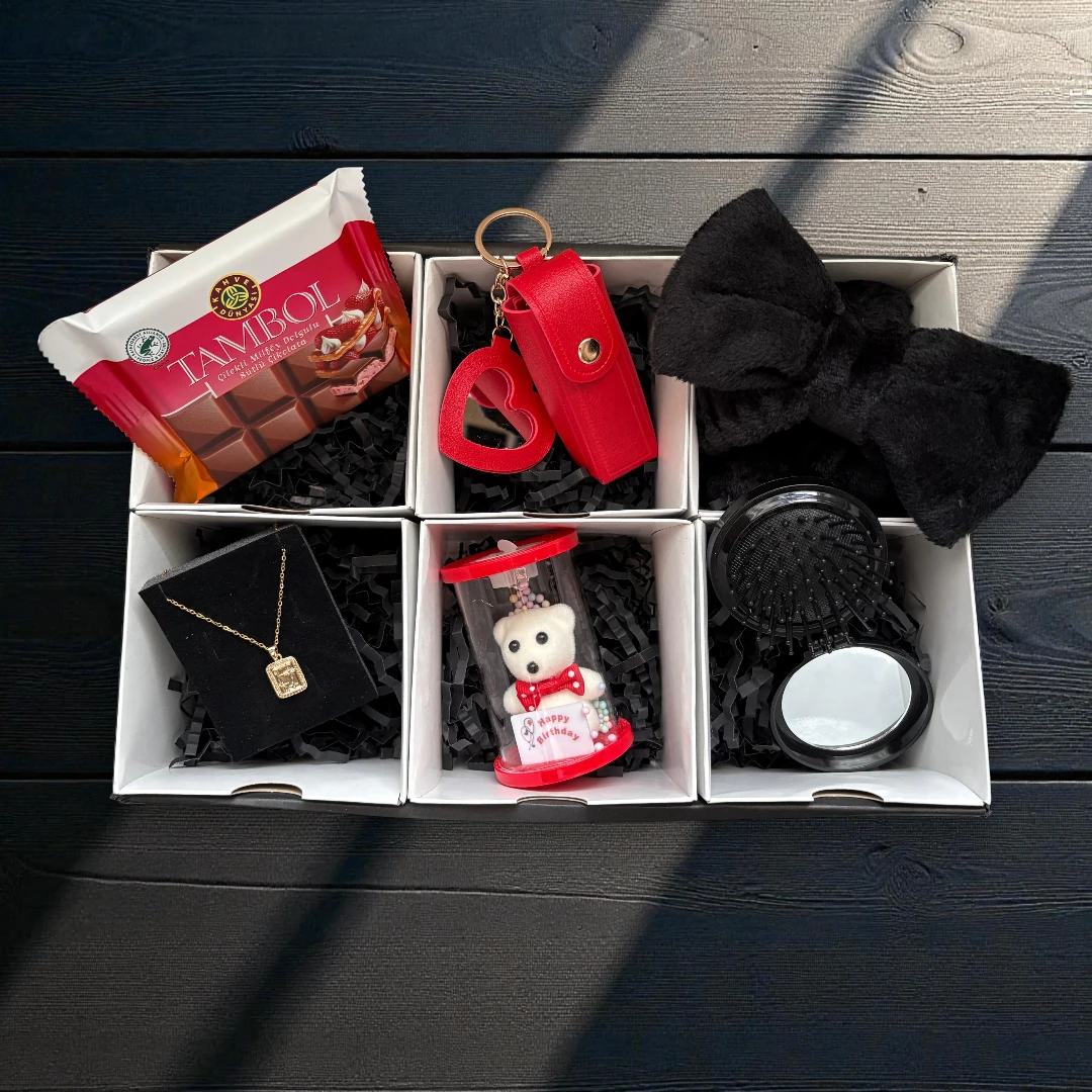 Siyah Doğum Günü Hediye Kutusu image