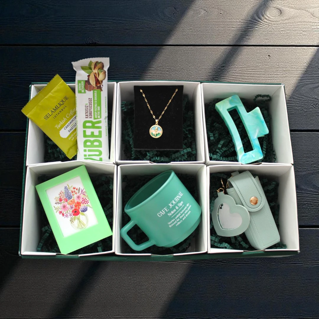 Yeşil Doğum Günü Hediye Kutusu