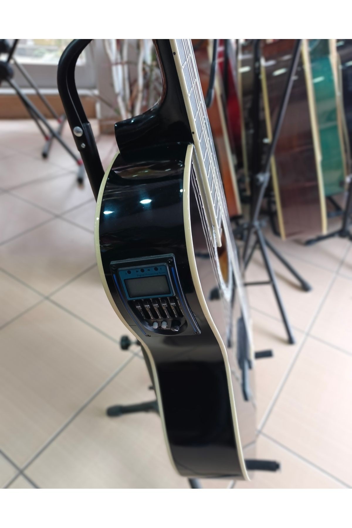 Elektro Klasik Gitar (pena+jak kablosu hediye)
