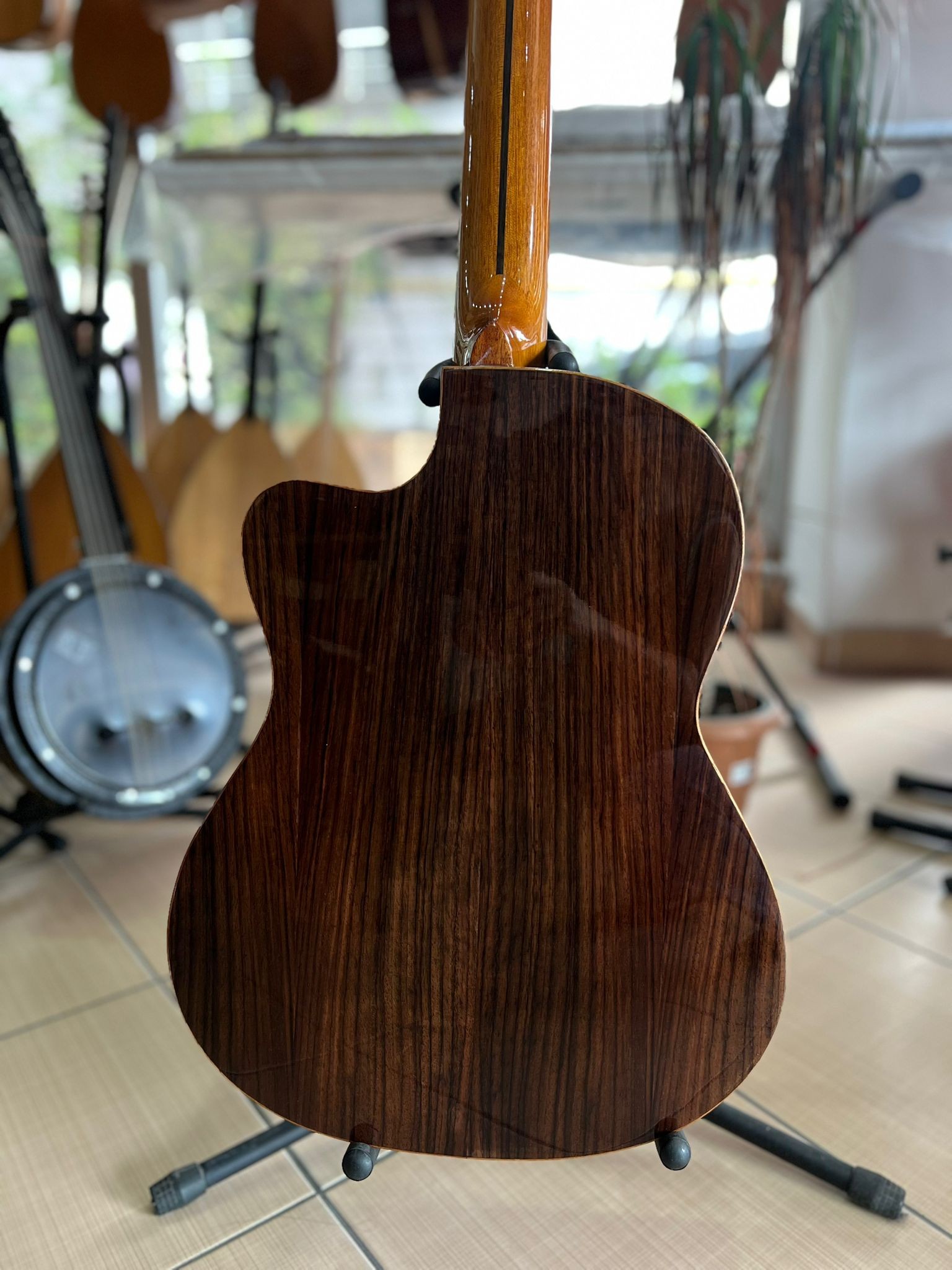 El Yapımı Elektro Klasik Gitar (kılıf ve pena hediye)