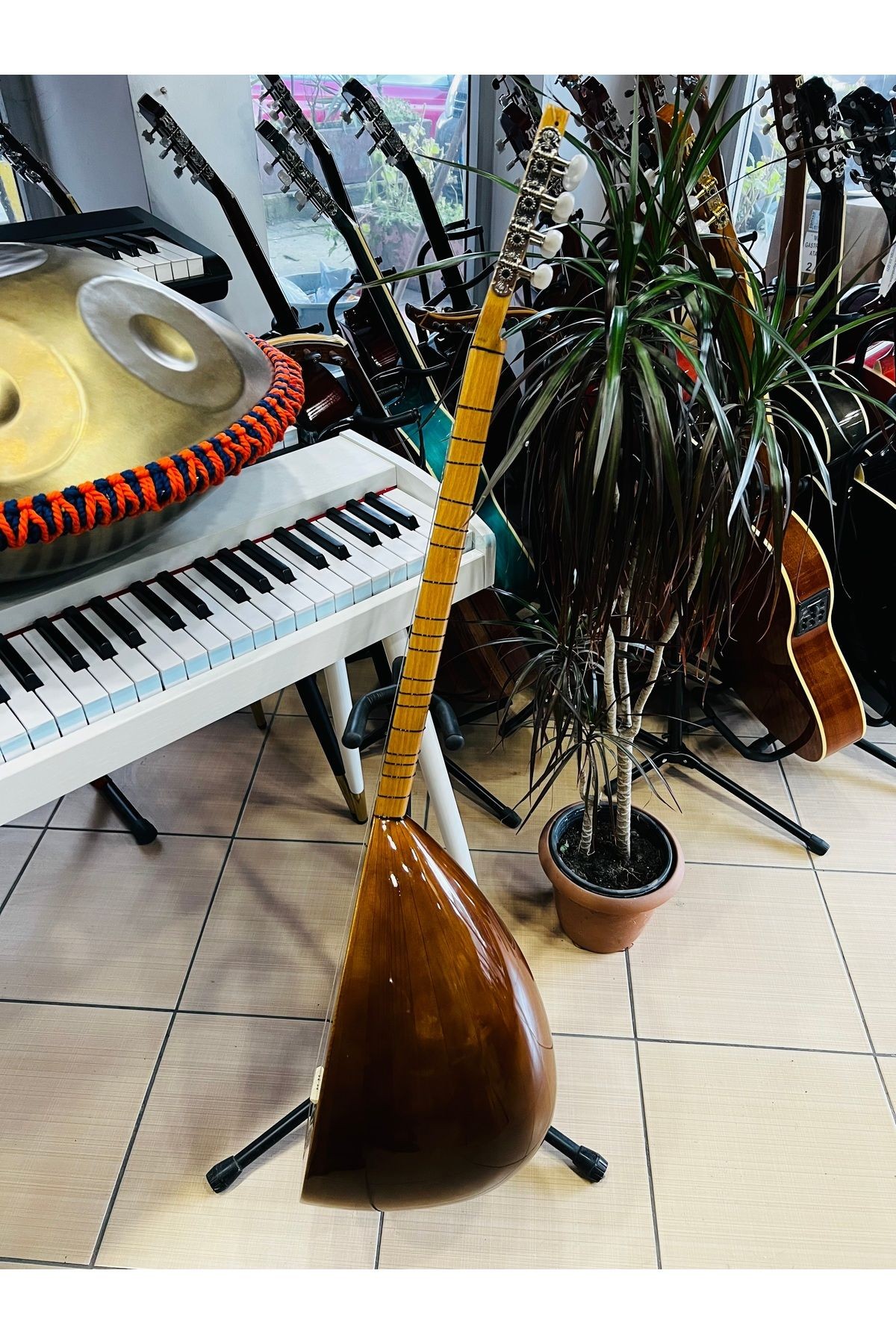 Gitar burgu profesyonel kısa sap bağlama+kılıf+yedek tel +mızraplar
