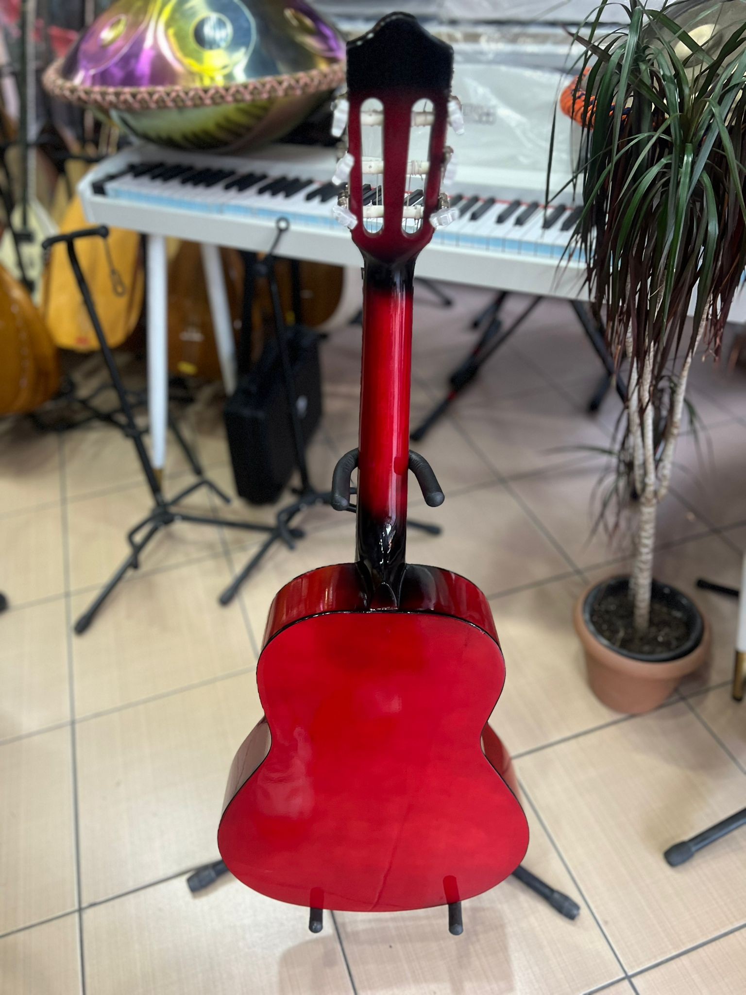 3/4 Klasik Gitar (kılıf ve pena hediye)