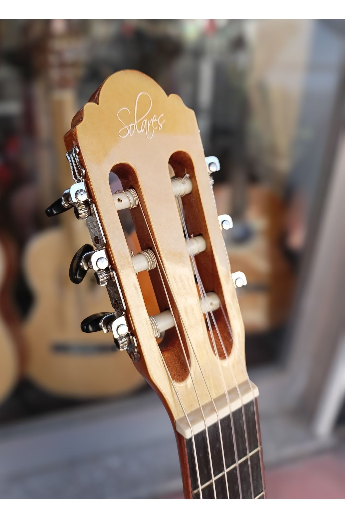 Profesyonel Klasik Gitar(soft kılıf, yedek Tel, pena hediye)