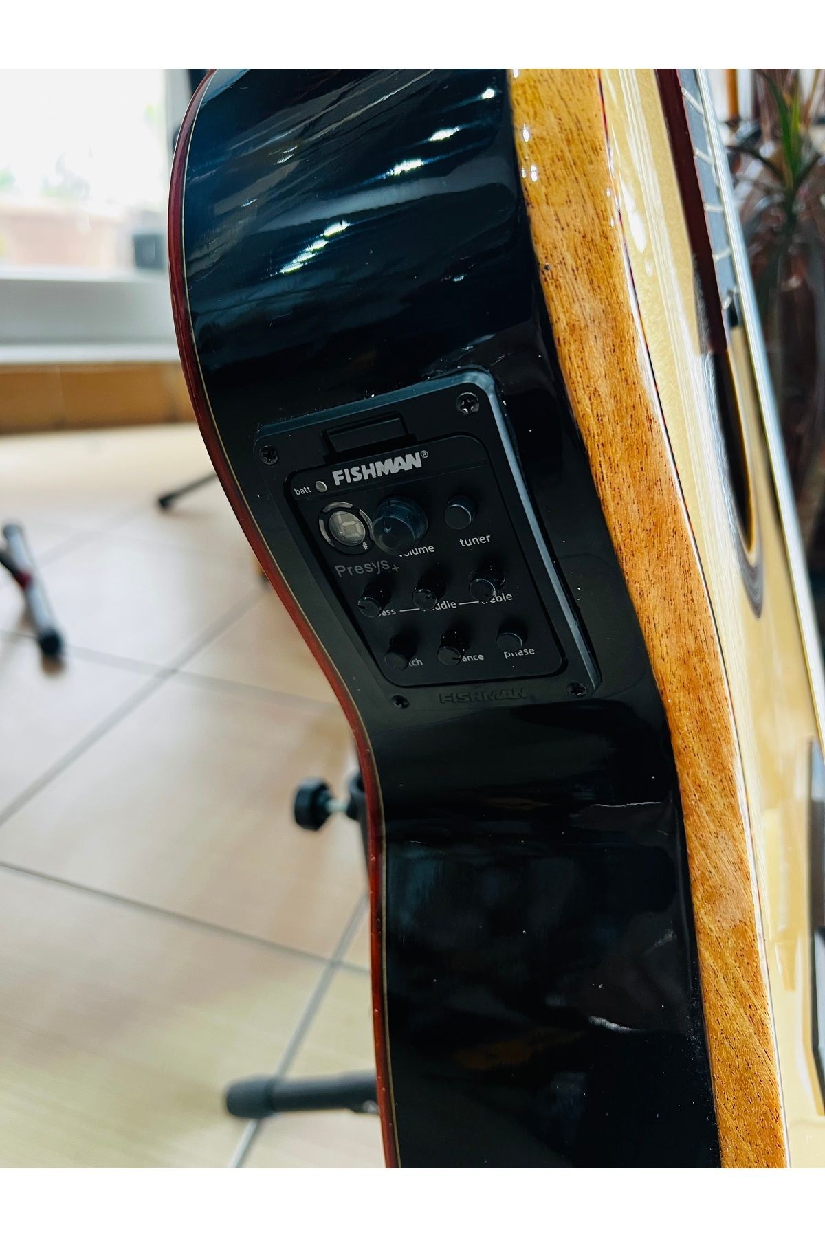 Özel yapım elektro klasik gitar +softcase+yedek tel+pena