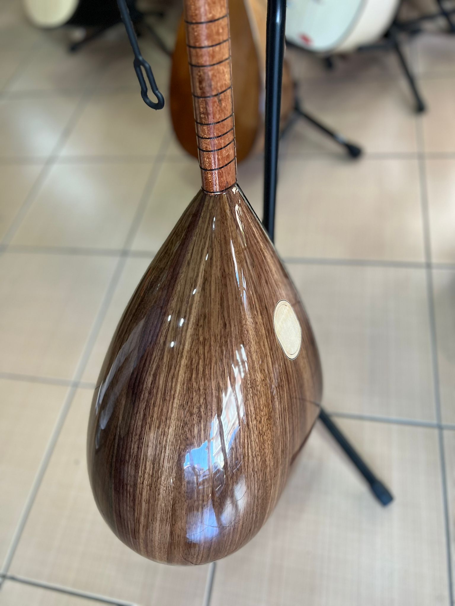  Profesyonel Amerikan Cevizi Bağlama (kılıf, yedek tel, mızrap hediye)