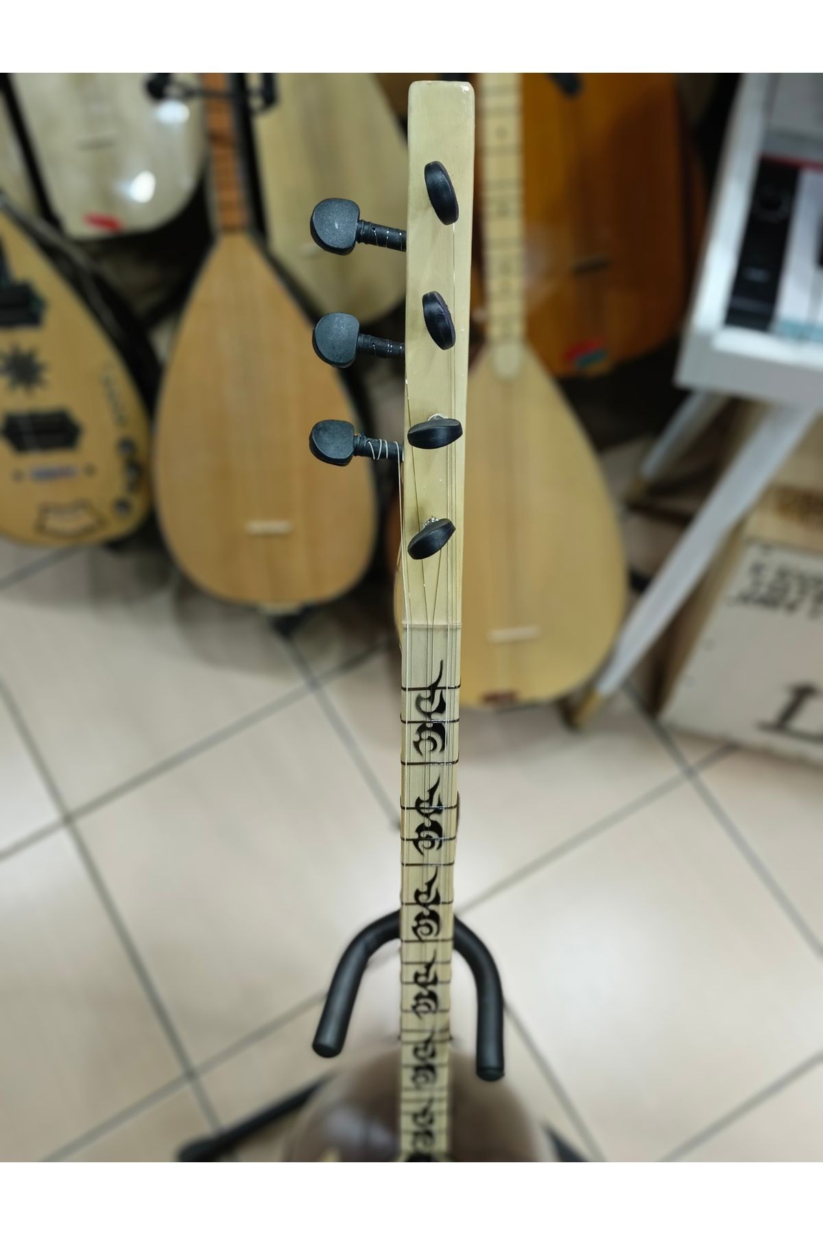 Dut Kısa Sap Bağlama (kılıf, yedek tel, mızrap hediye)