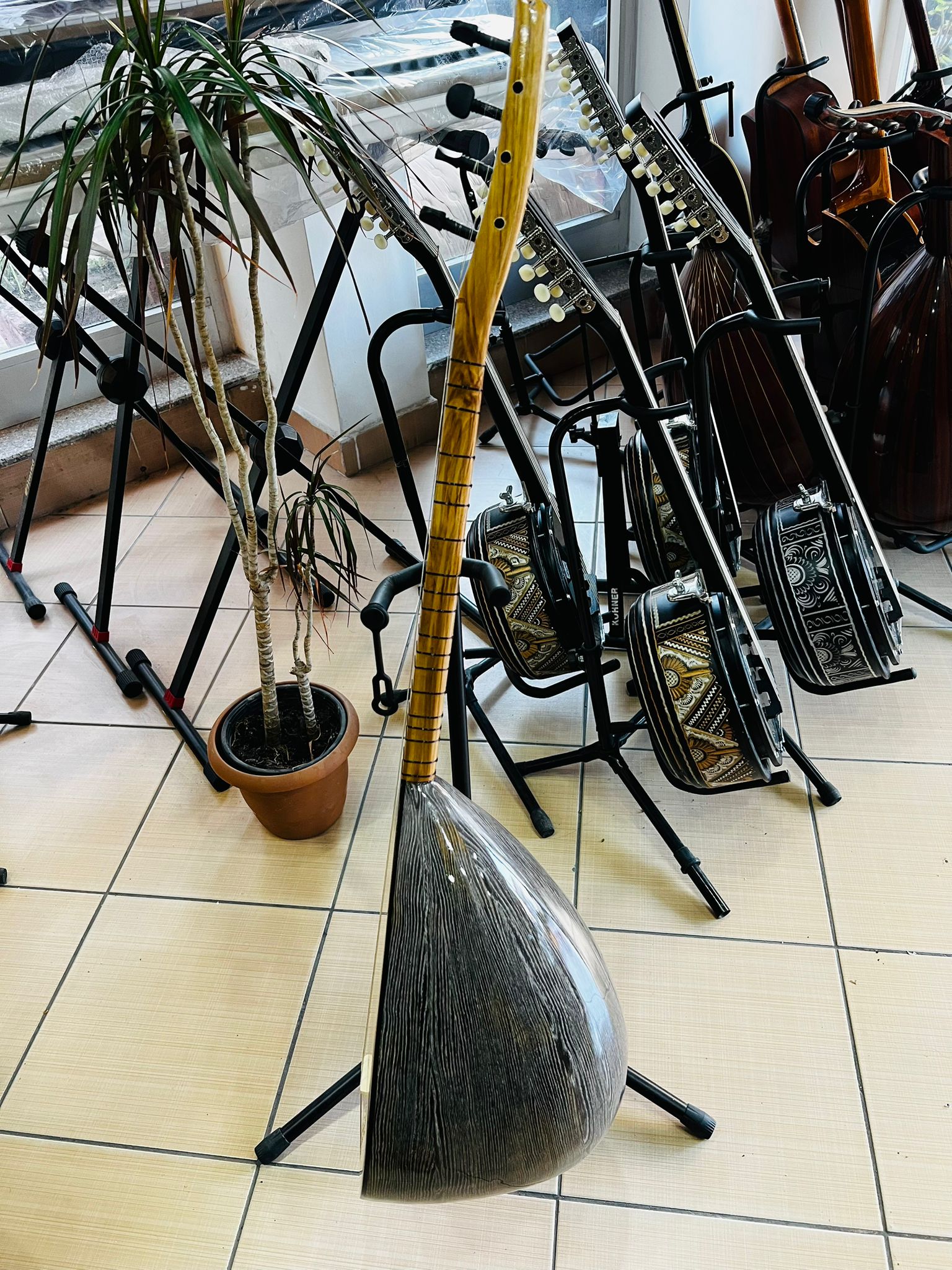 KISA SAP BAĞLAMA+KILIF+YEDEK TEL +MIZRAPLAR