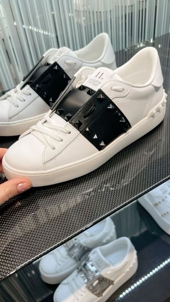 Valentino Sneakers