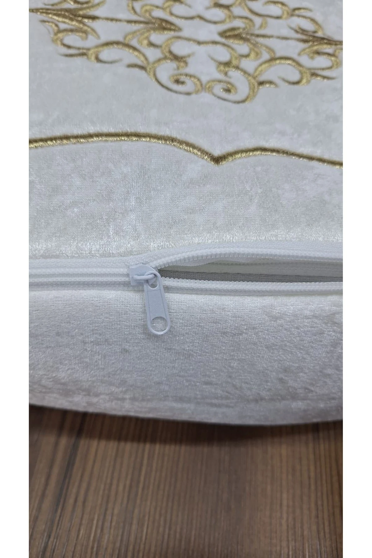 Laura Kadife Gold Nakışlı Hurç Küçük Boy (30x35x15 cm) Söz Çeyizlik Nişan Düğün Gelin Bohçası