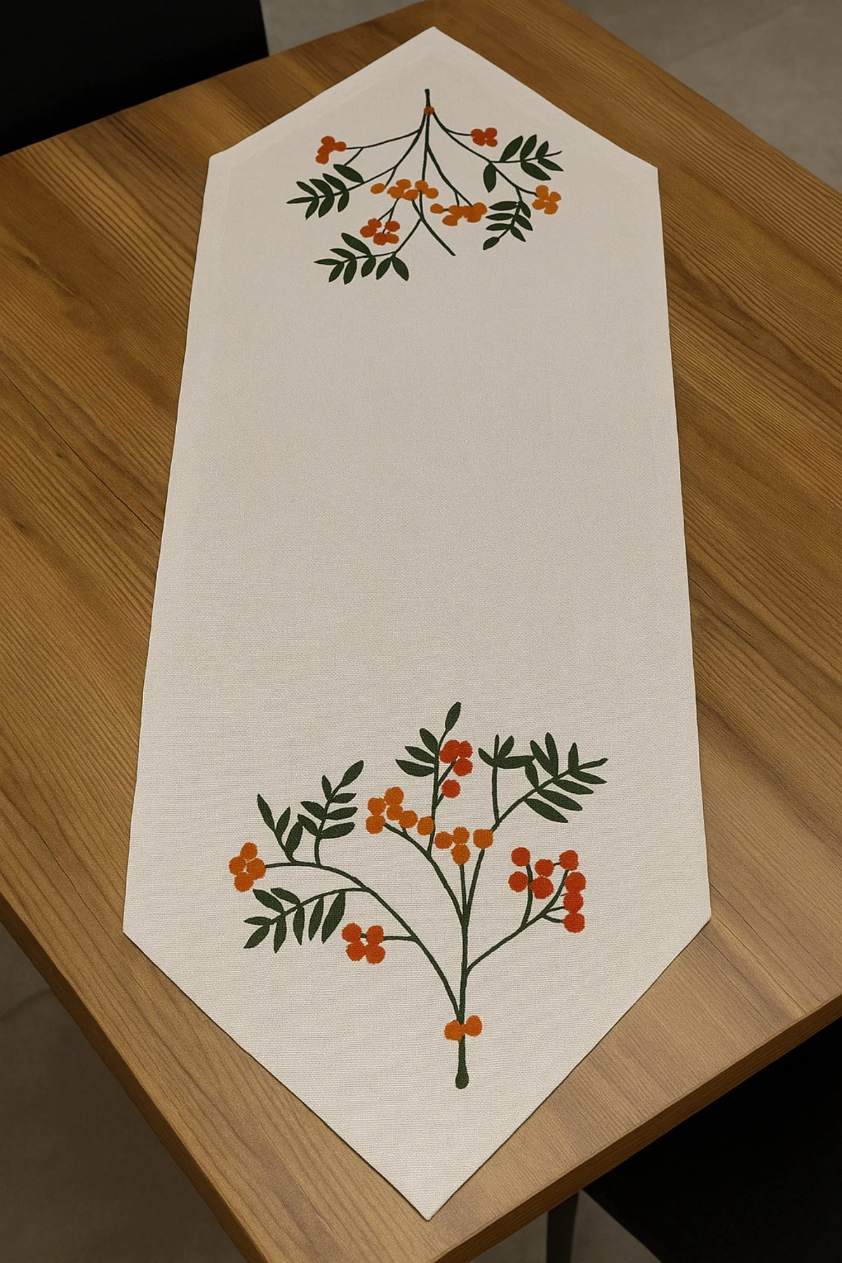 Kokina Keten Nakış İşlemeli Üçgen Bitişli Yıkanabilir Mutfak Salon Sehpa Yemek Masa Örtüsü Runner