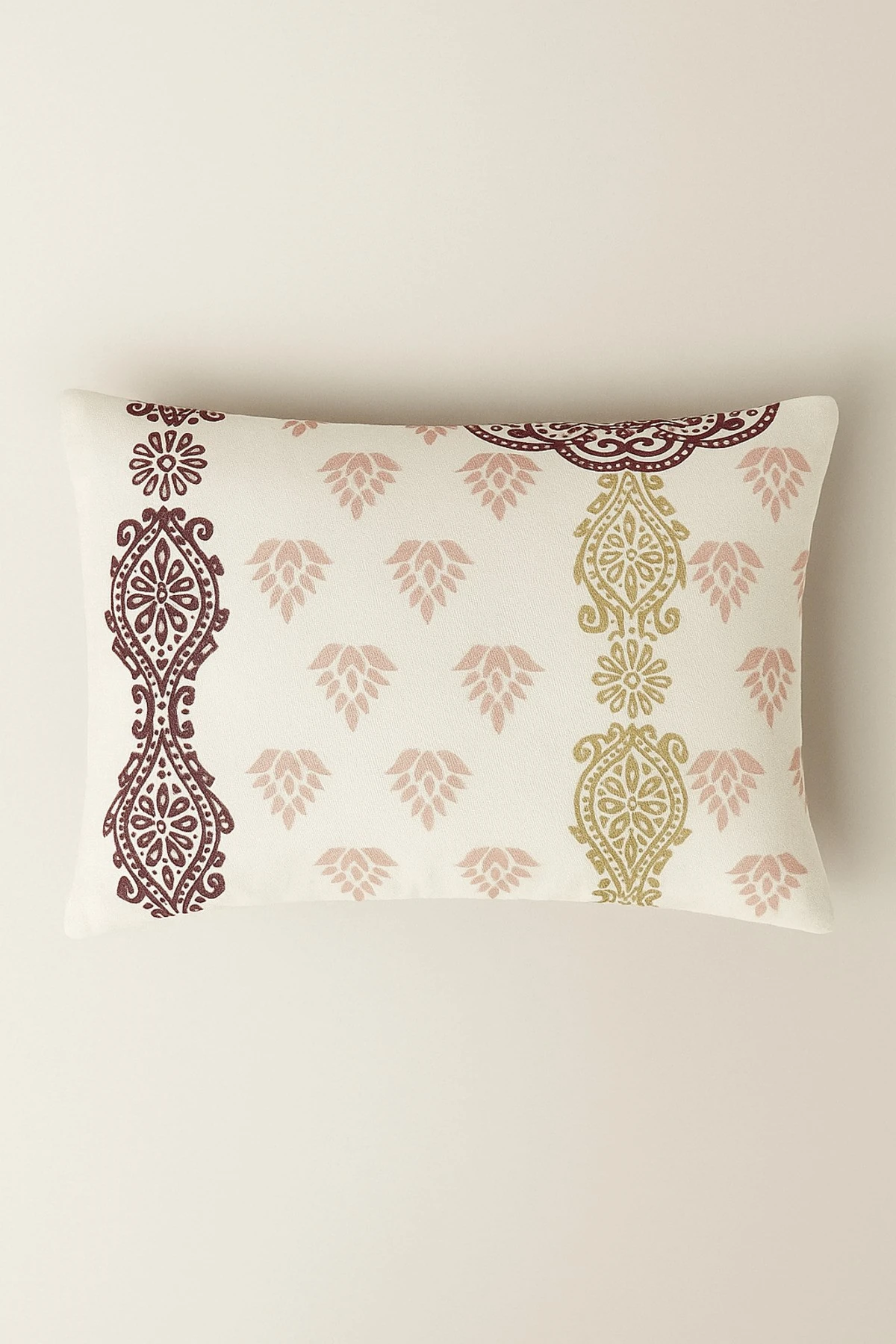 Zenia Desenli 2 li Yastık Kılıfı Pamuklu Kumaş Fermuarlı