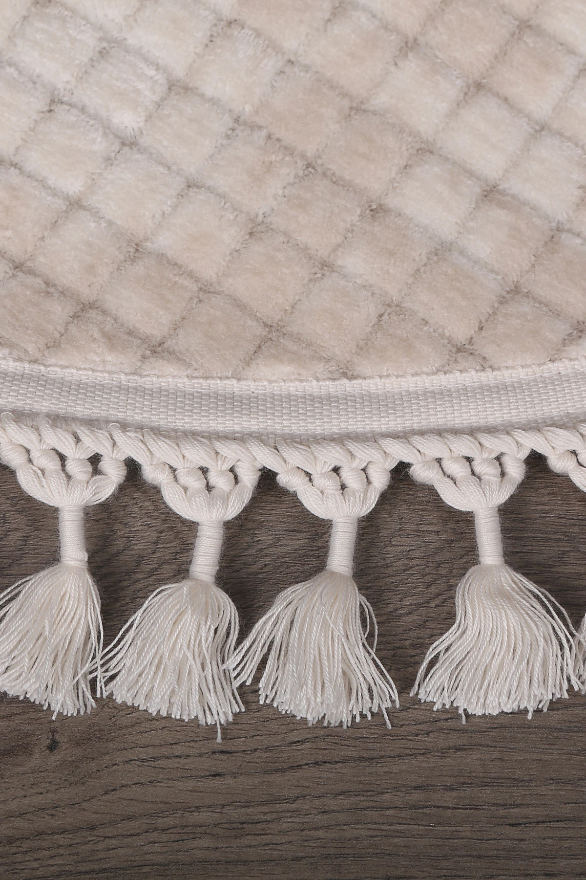 Kare Plus Yuvarlak Ponpon Saçaklı Salon Oda Çocuk Mutfak Antre Koridor Halısı Kaymaz Tabanlı Yıkanabilir Peluş Halı Yolluk - Krem