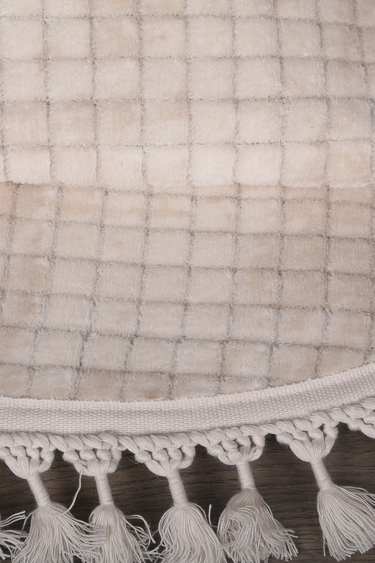 Kare Plus Yuvarlak Ponpon Saçaklı Salon Oda Çocuk Mutfak Antre Koridor Halısı Kaymaz Tabanlı Yıkanabilir Peluş Halı Yolluk - Krem