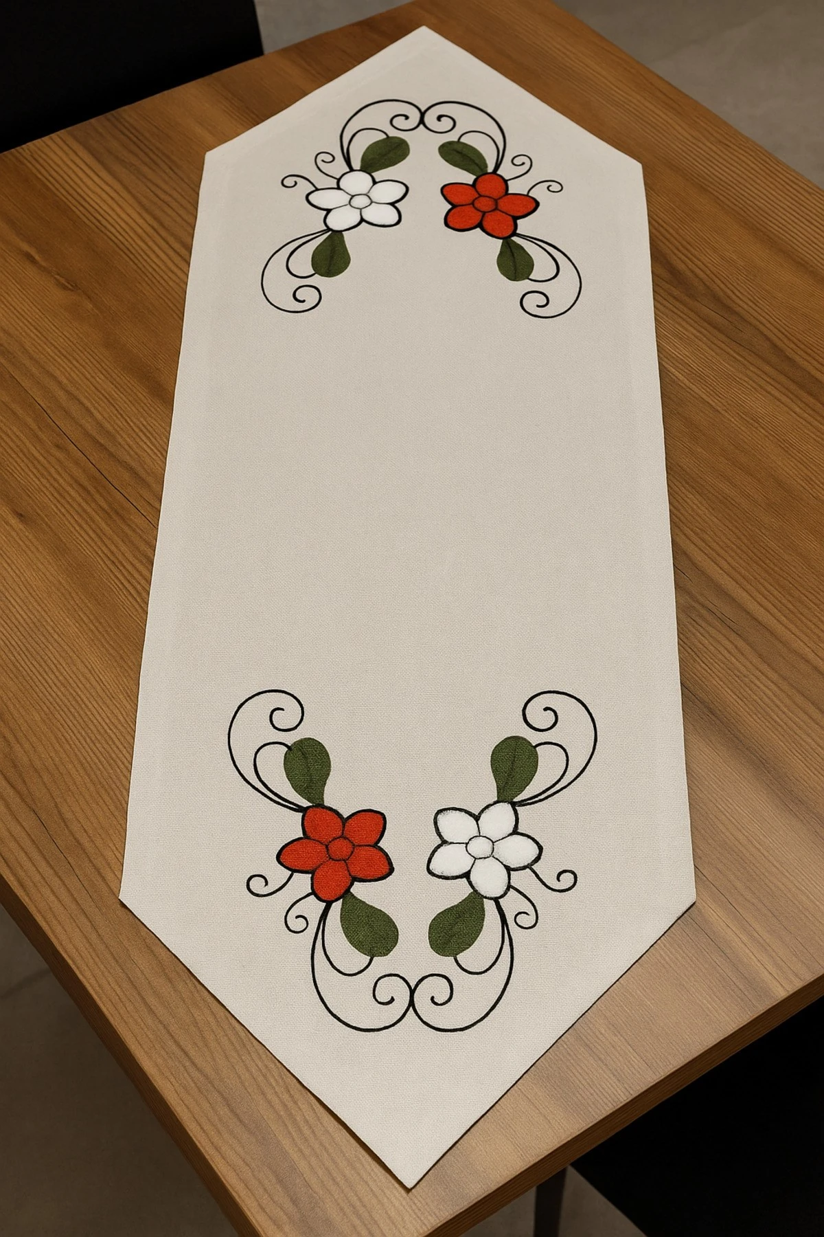 Magon Keten Nakış İşlemeli Üçgen Bitişli Yıkanabilir Mutfak Salon Sehpa Yemek Masa Örtüsü Runner