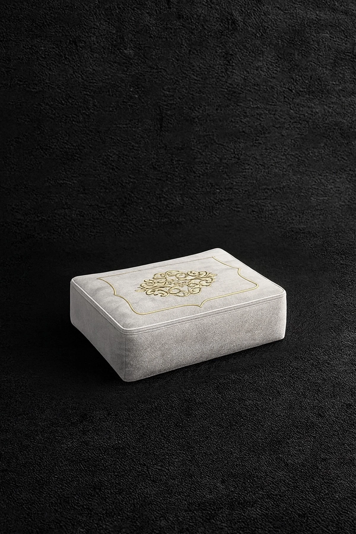 Laura Kadife Gold Nakışlı Hurç Orta Boy (40x40x20 cm) Çeyizlik Nişan Düğün Gelin Bohçası