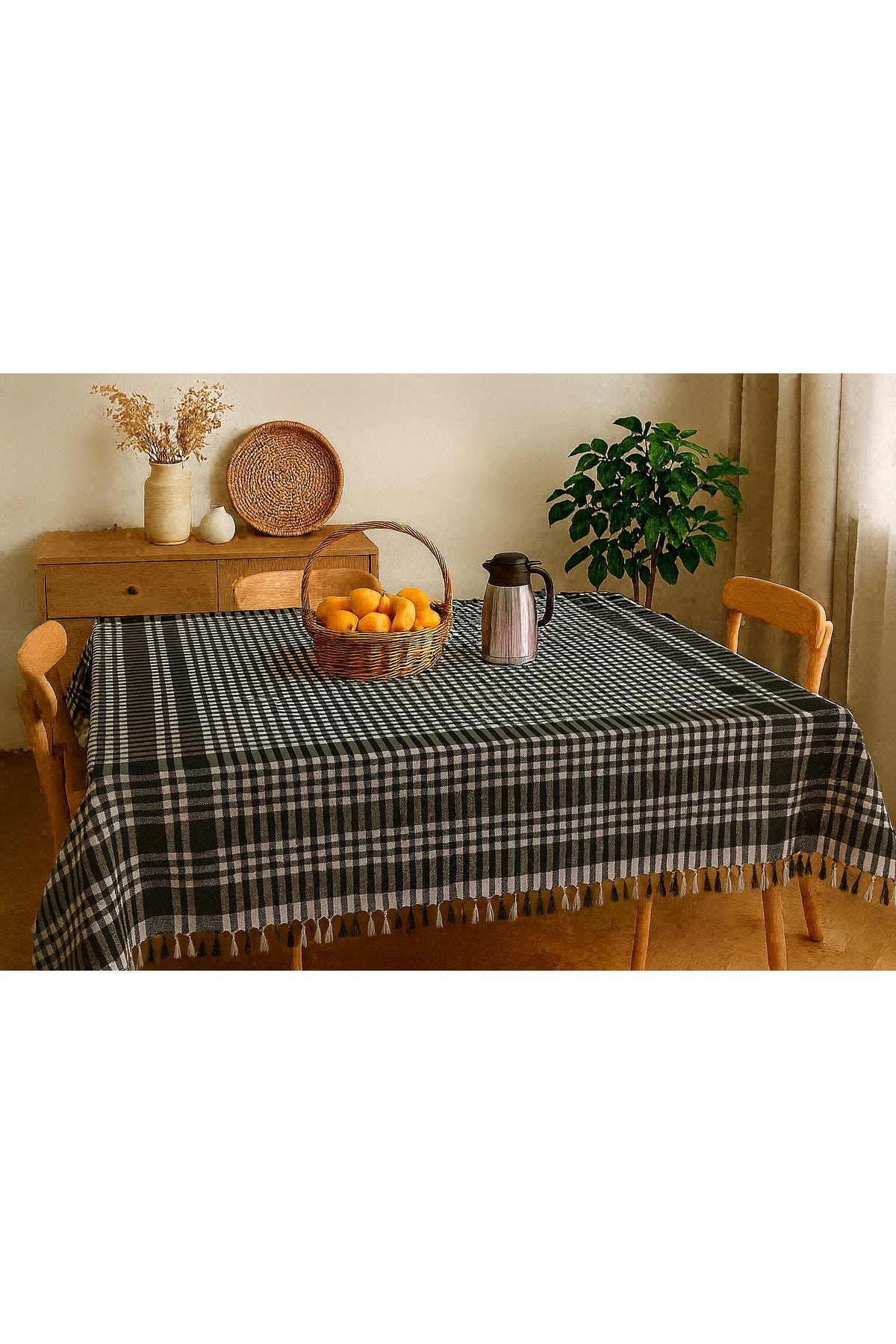 Saçaklı Piti Kareli Masa Örtüsü 150x150 cm – Sofra & Piknik İçin Çok Amaçlı Örtü