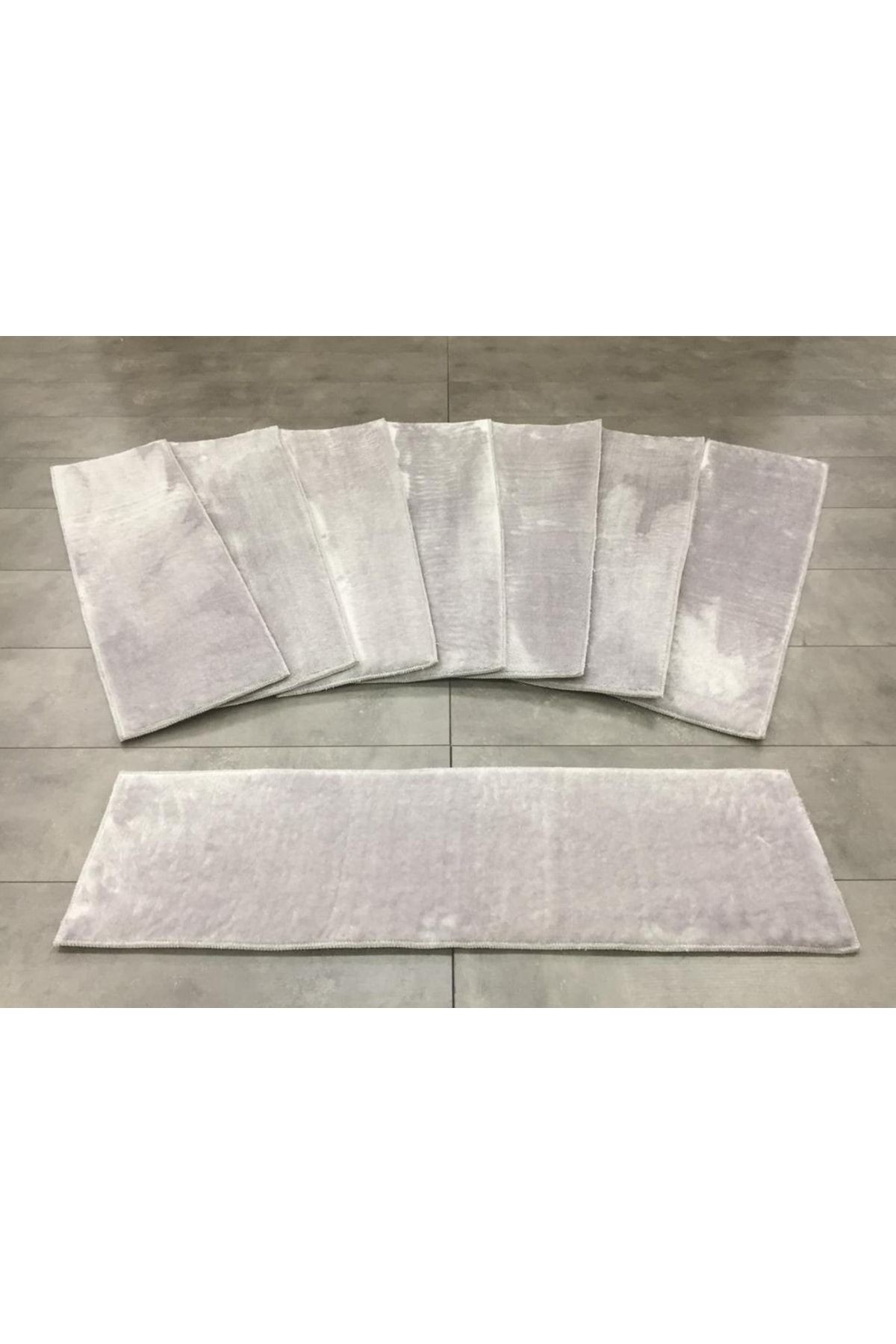 Comfort Pufidik Peluş Merdiven Halısı Kaymaz Tabanlı (1 Adet) Basamak Paspası - Gri