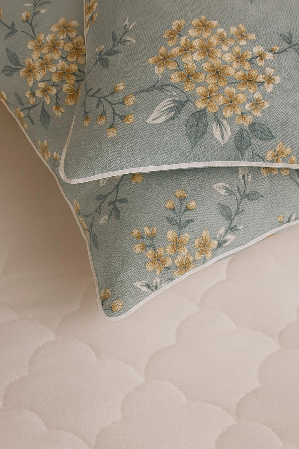 Mirna Yeşil Desenli 2 li Yastık Kılıfı Pamuklu Kumaş Fermuarlı