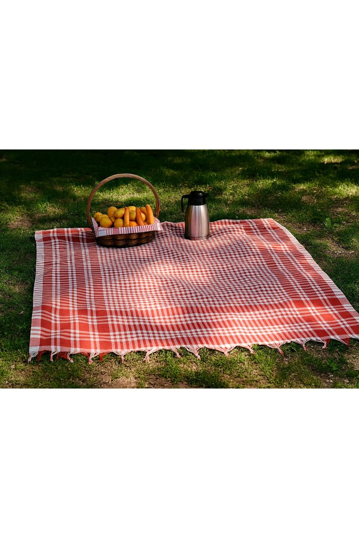 Saçaklı Piti Kareli Masa Örtüsü 150x150 cm – Sofra & Piknik İçin Çok Amaçlı Örtü