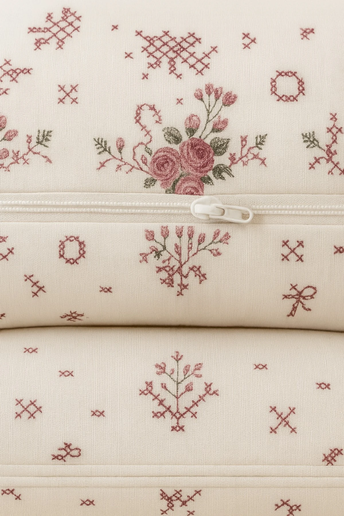 Rosina Mor Desenli 2 li Yastık Kılıfı Pamuklu Kumaş Fermuarlı