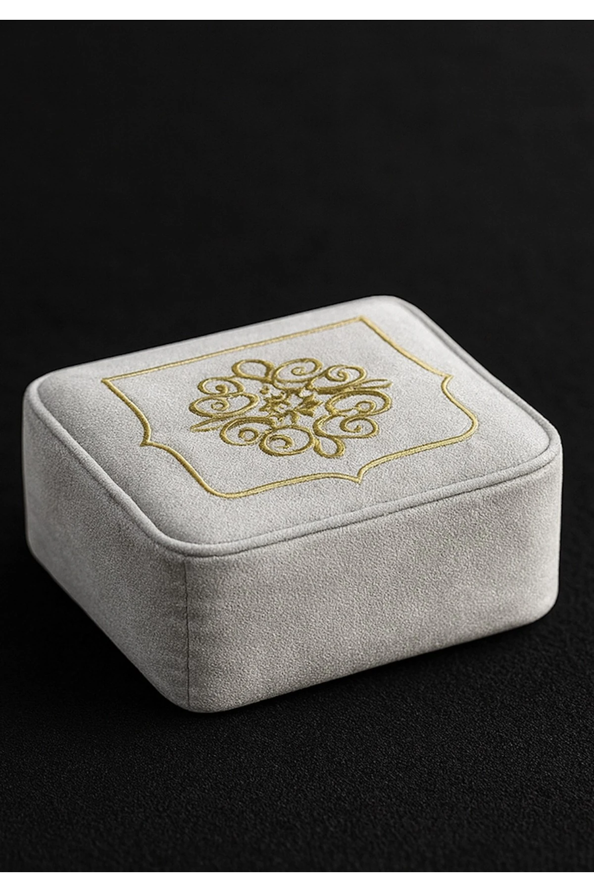 Laura Kadife Gold Nakışlı Hurç Küçük Boy (30x35x15 cm) Söz Çeyizlik Nişan Düğün Gelin Bohçası