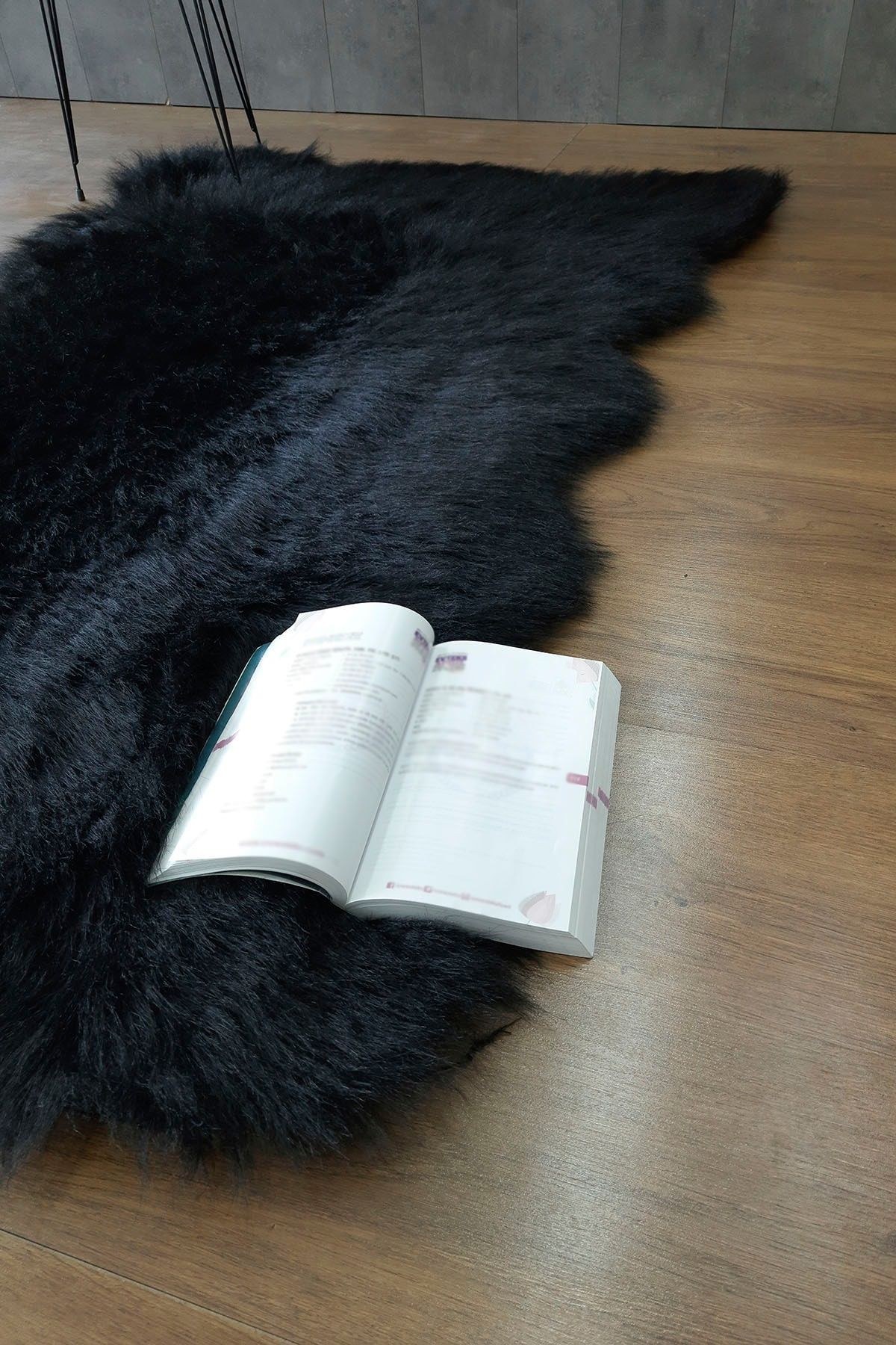 Kürk Halı Rectangle Puf Peluş Post Tüylü Puffy Kaymaz Yumuşak Shaggy Dekoratif Salon Oda Mutfak Çocuk Yatak Odası Halısı Yolluk - Siyah